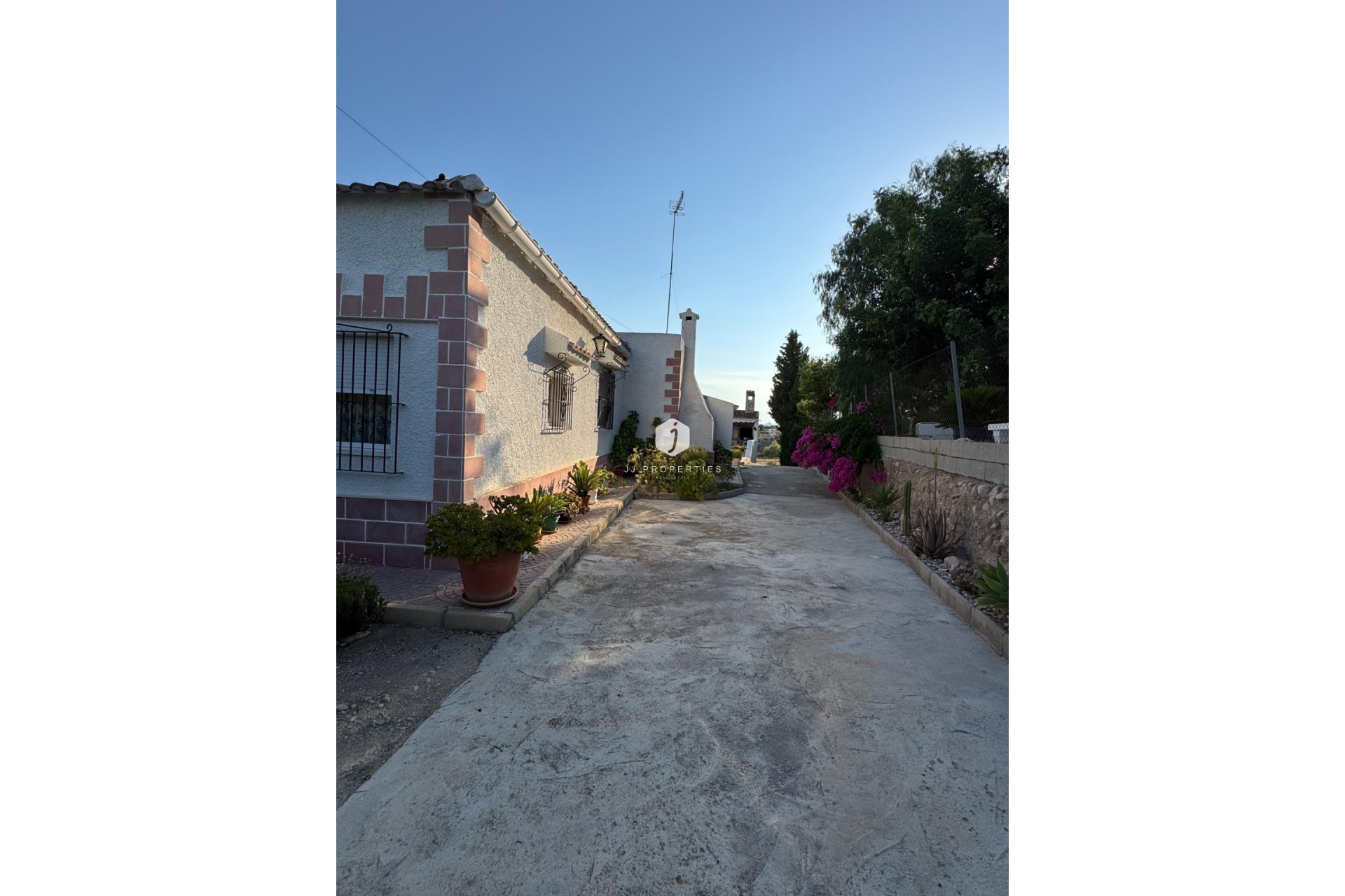 D'occasion - Villa -
Albatera - Partida Lomas