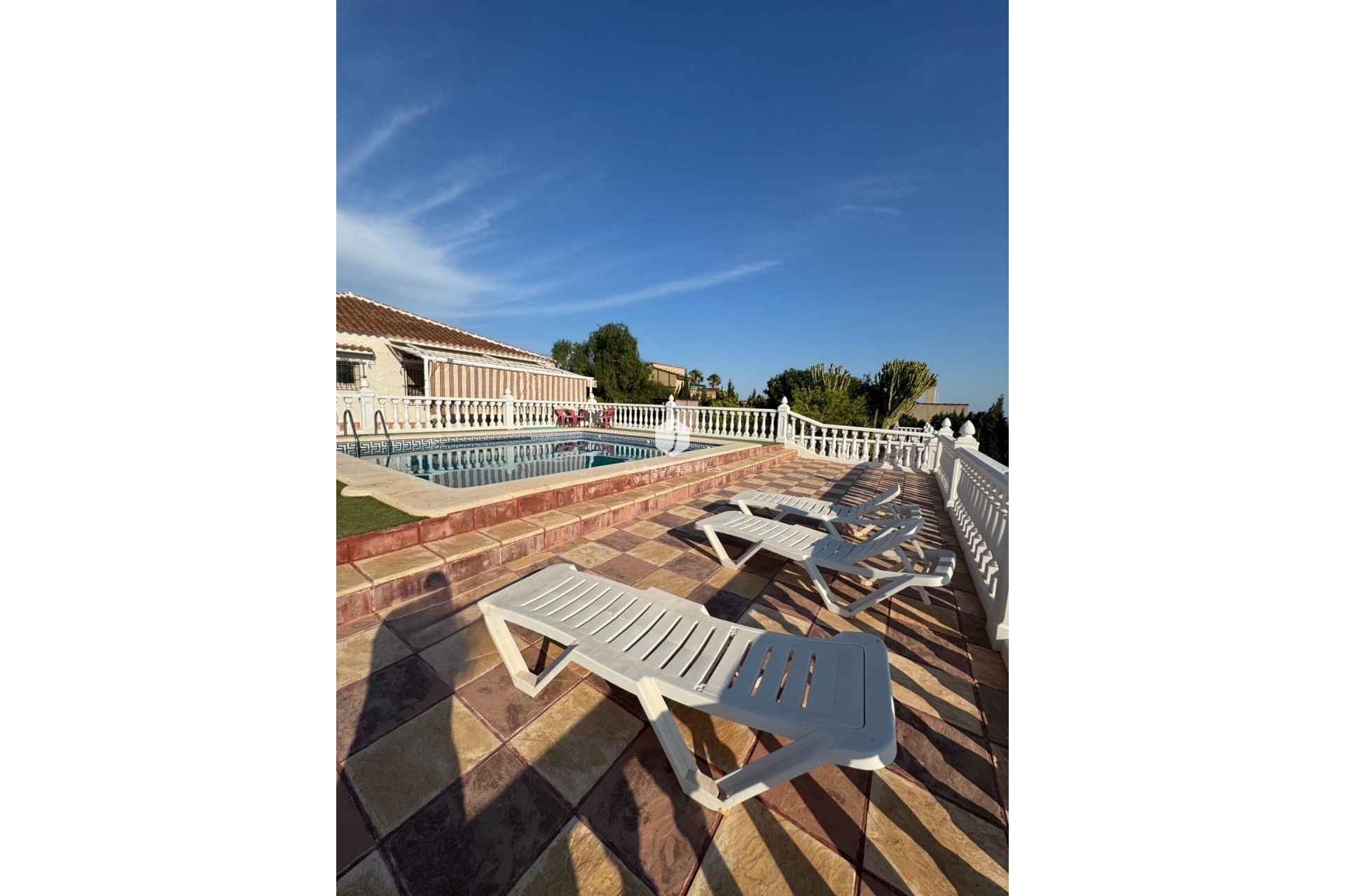 D'occasion - Villa -
Albatera - Partida Lomas