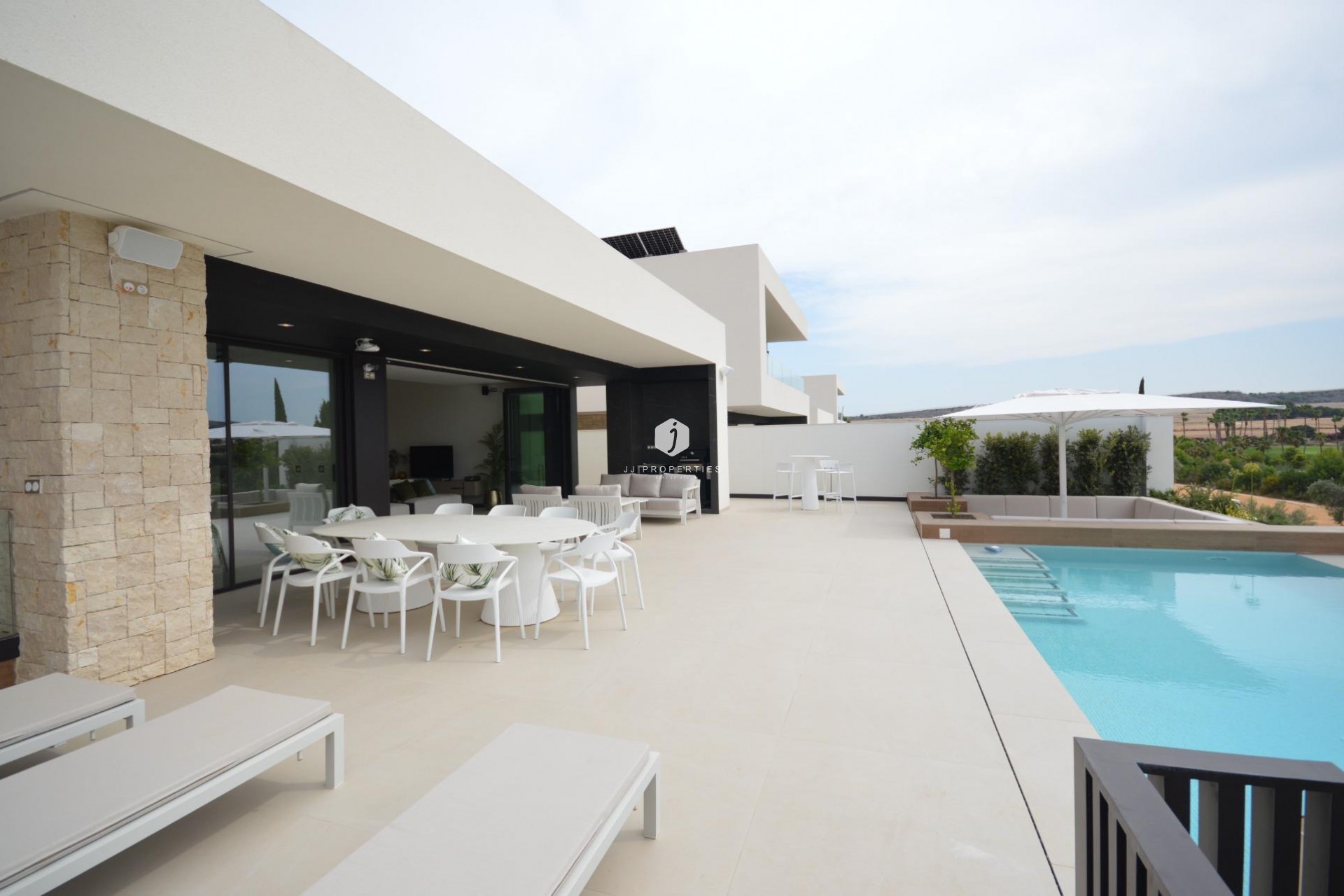 D'occasion - Villa -
Algorfa - Comunidad Valenciana