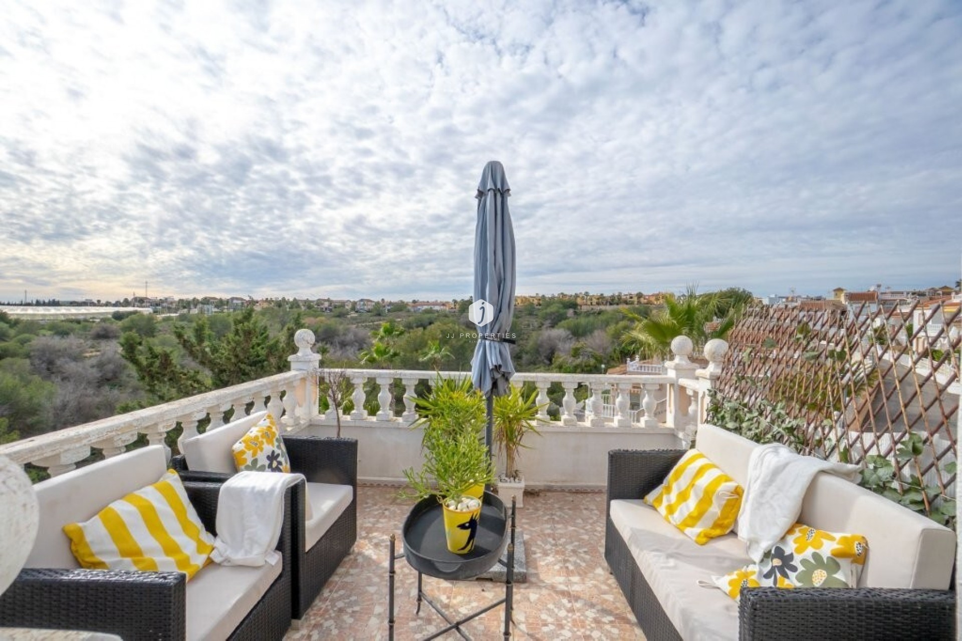 D'occasion - Villa -
Algorfa - Montemar