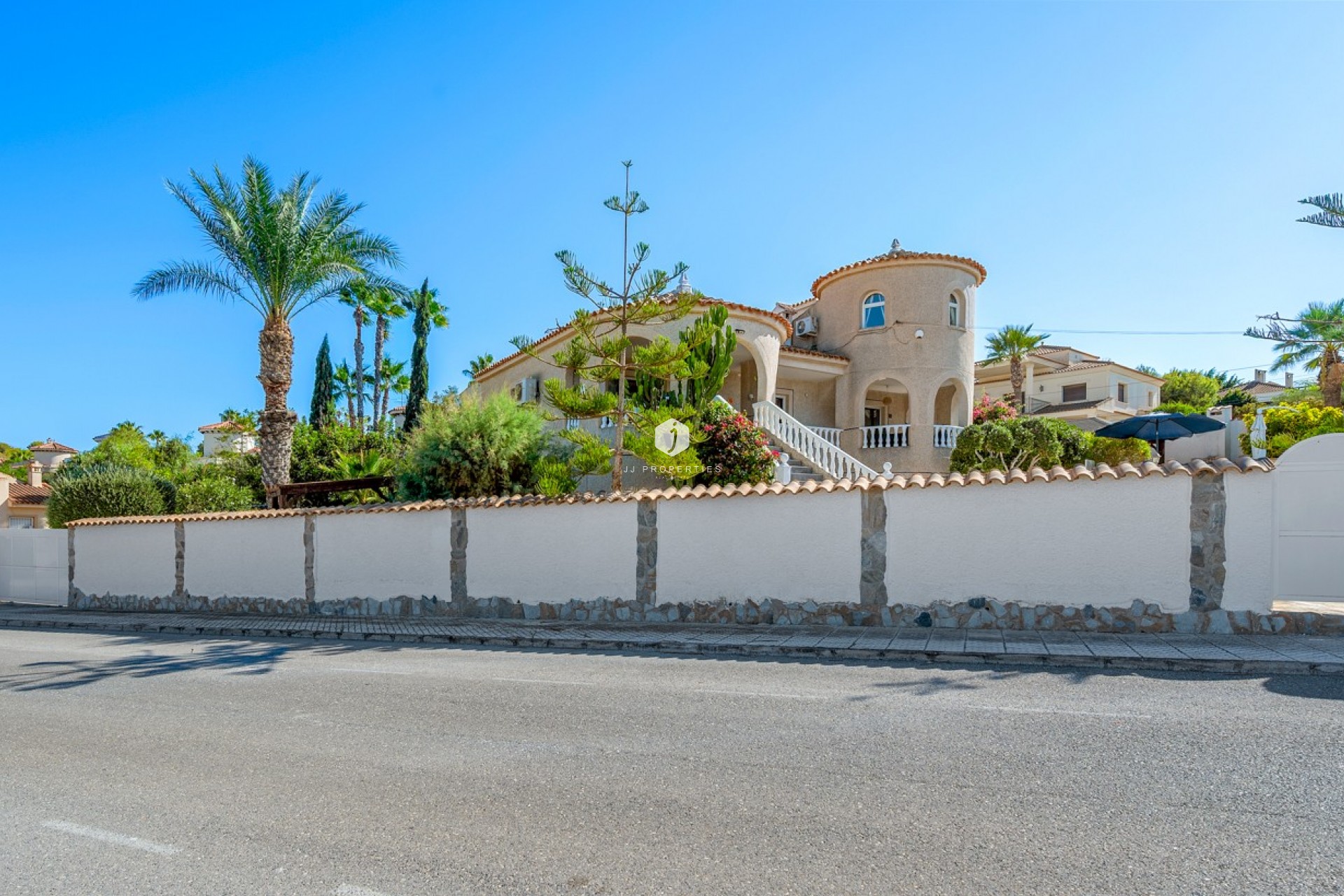 D'occasion - Villa -
Almoradí - Inland