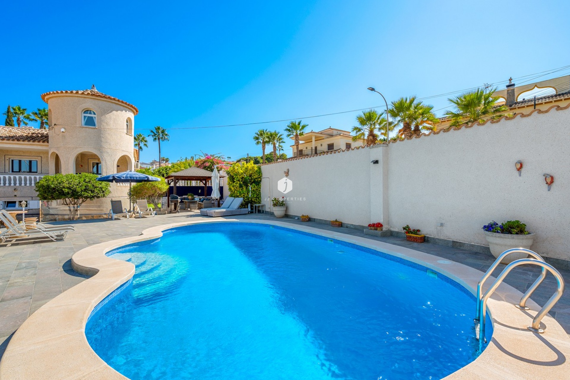 D'occasion - Villa -
Almoradí - Inland