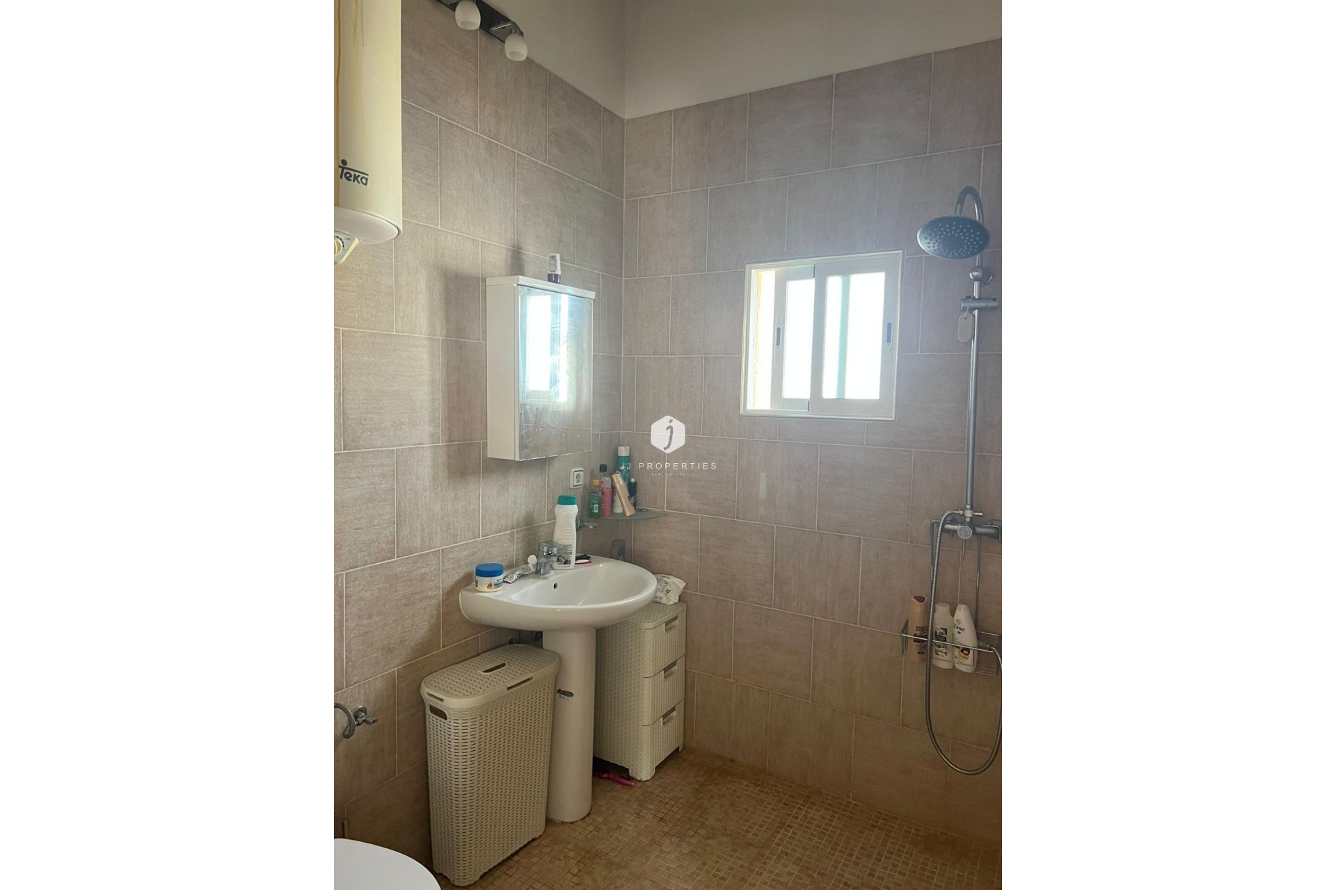 D'occasion - Villa -
Almoradí