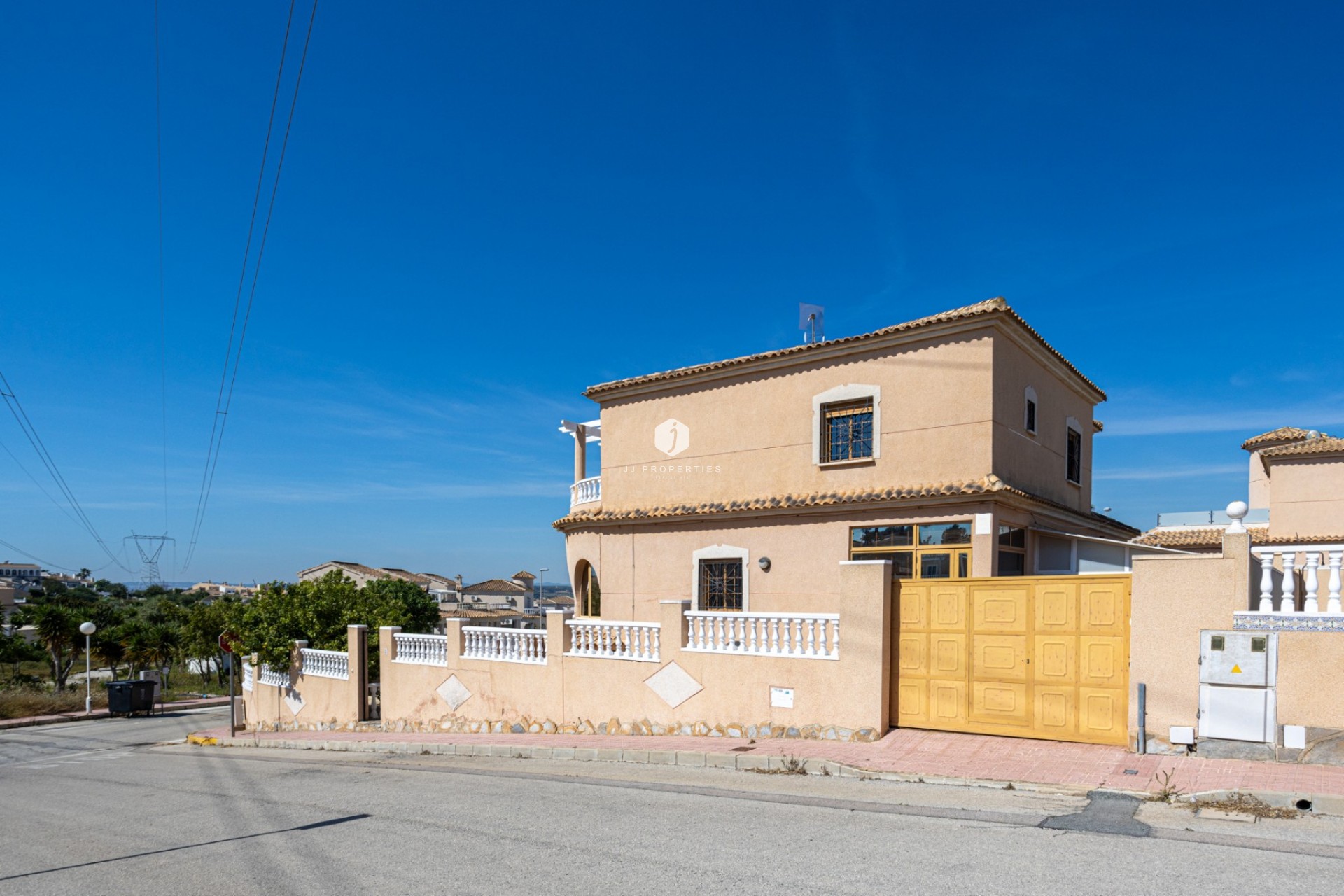 D'occasion - Villa -
Benijofar - Costa Blanca