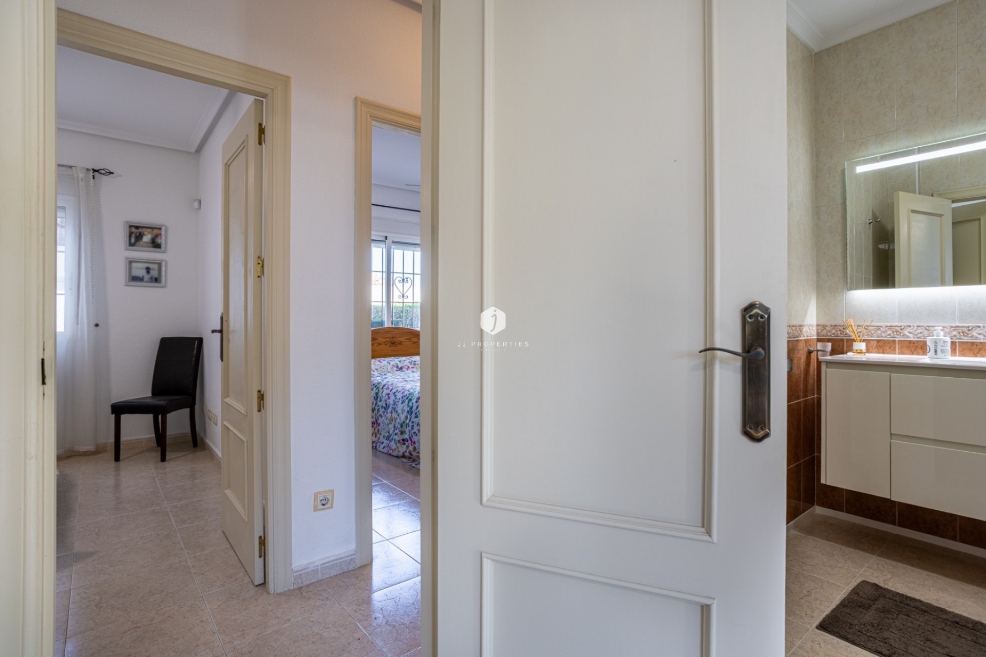 D'occasion - Villa -
Bigastro - Inland