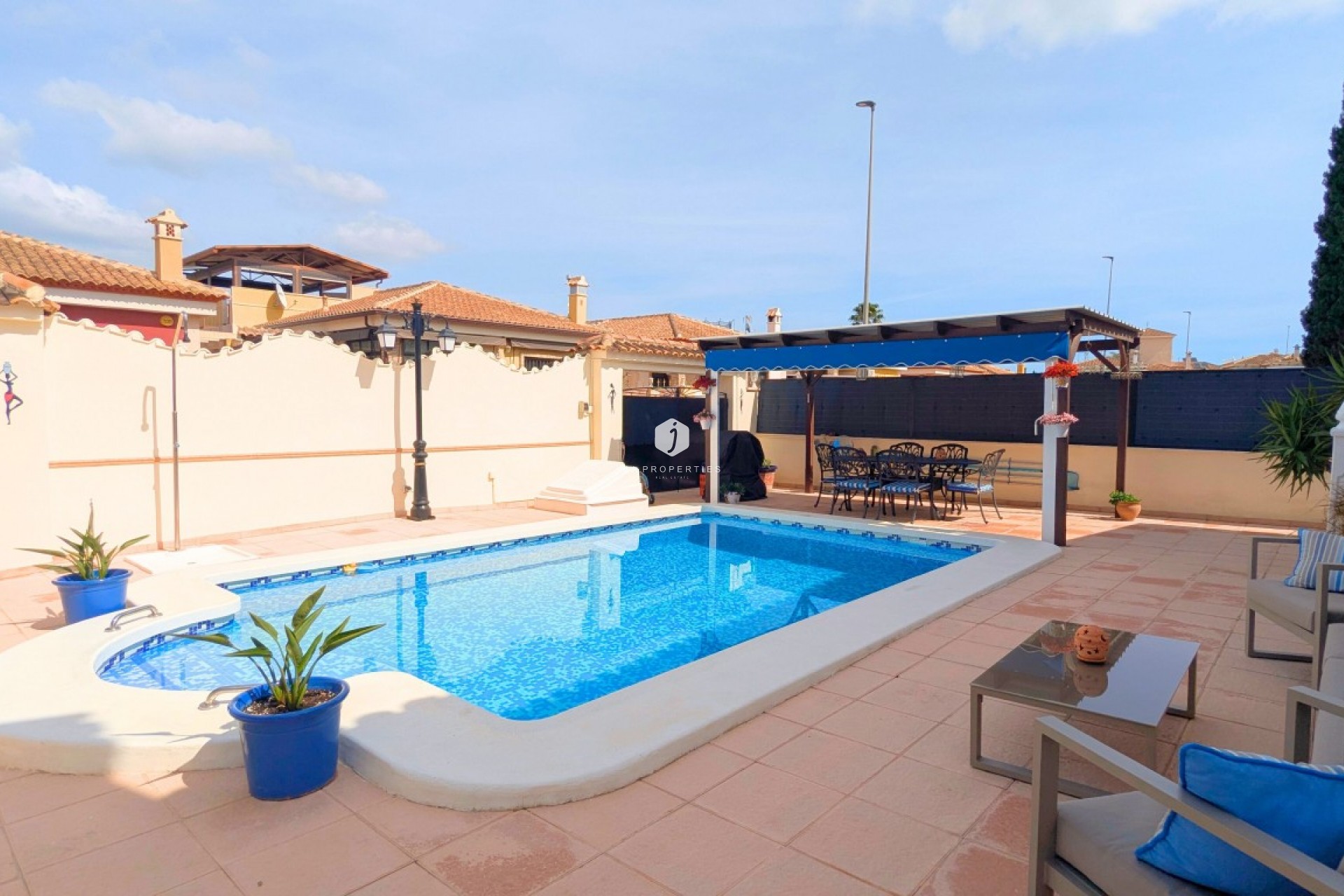 D'occasion - Villa -
Bigastro - Inland