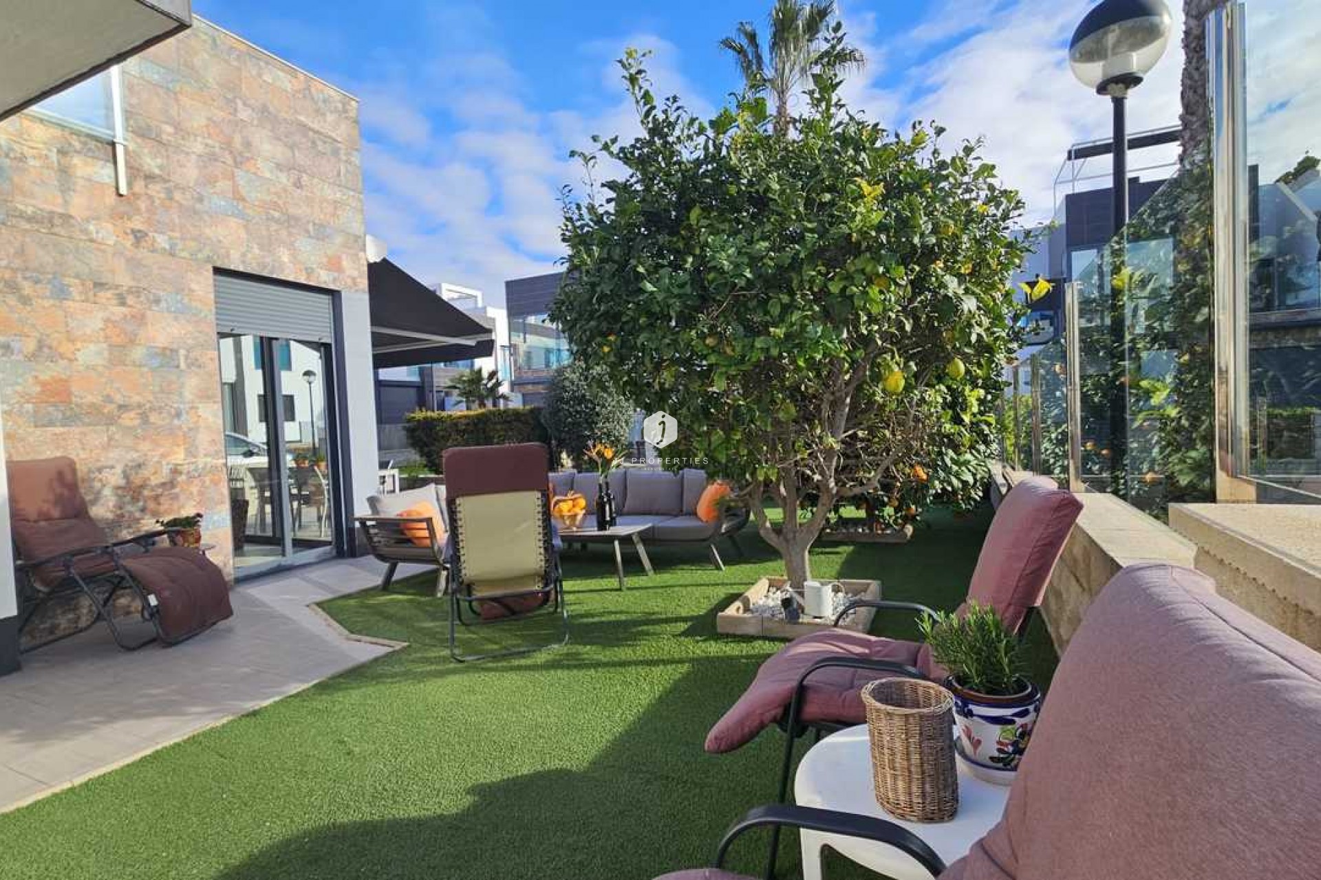 D'occasion - Villa -
Cabo Roig - Costa Blanca