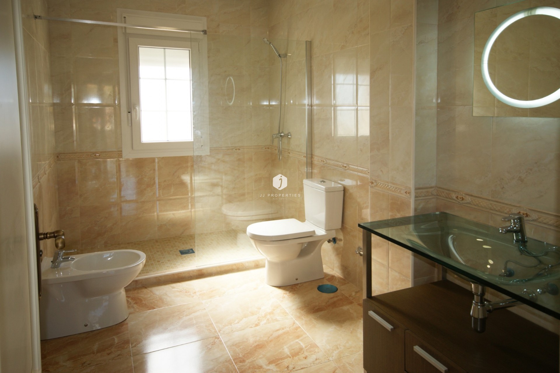 D'occasion - Villa -
Cabo Roig - Costa Blanca