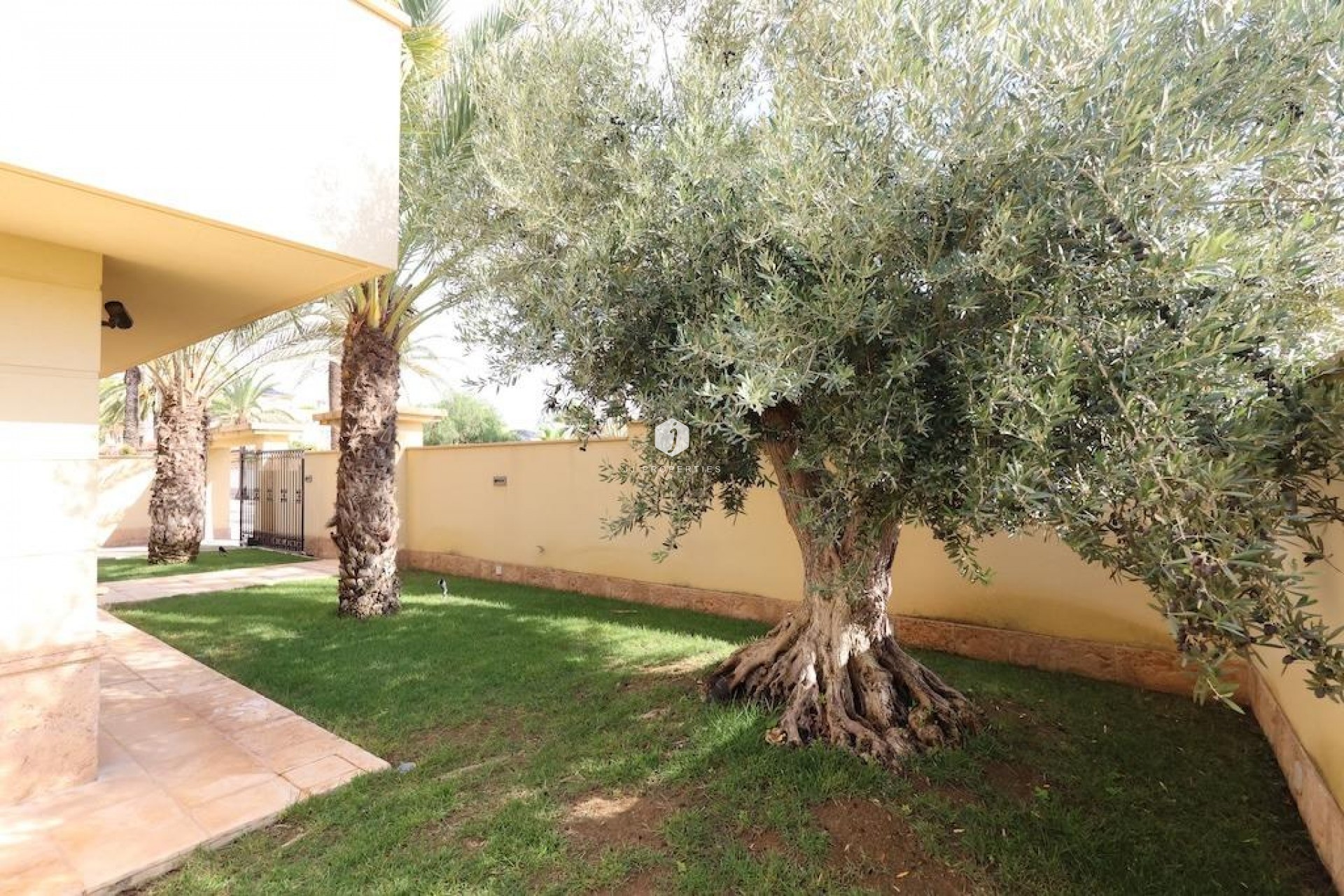 D'occasion - Villa -
Cabo Roig - Costa Blanca