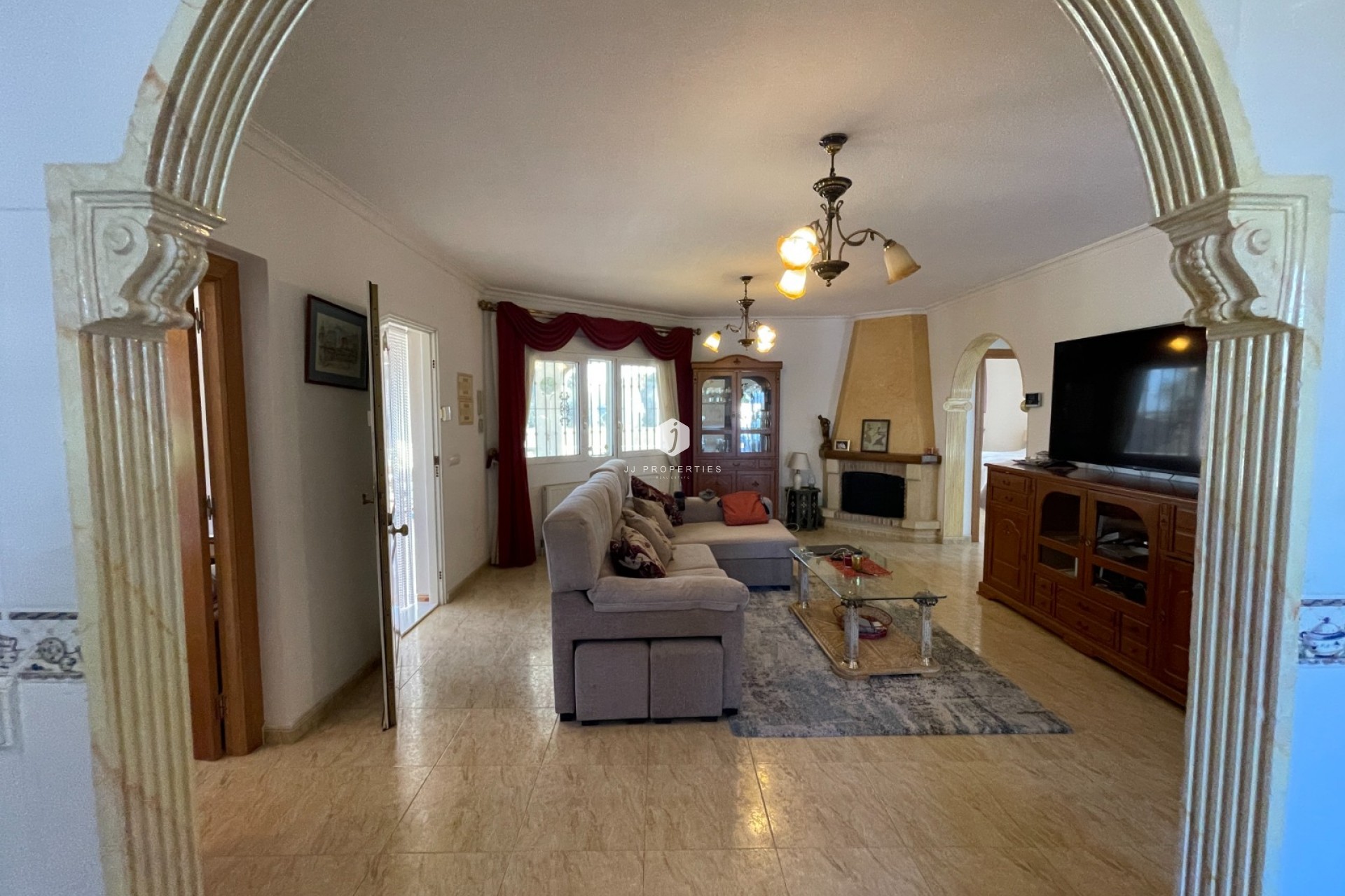 D'occasion - Villa -
Catral - Costa Blanca