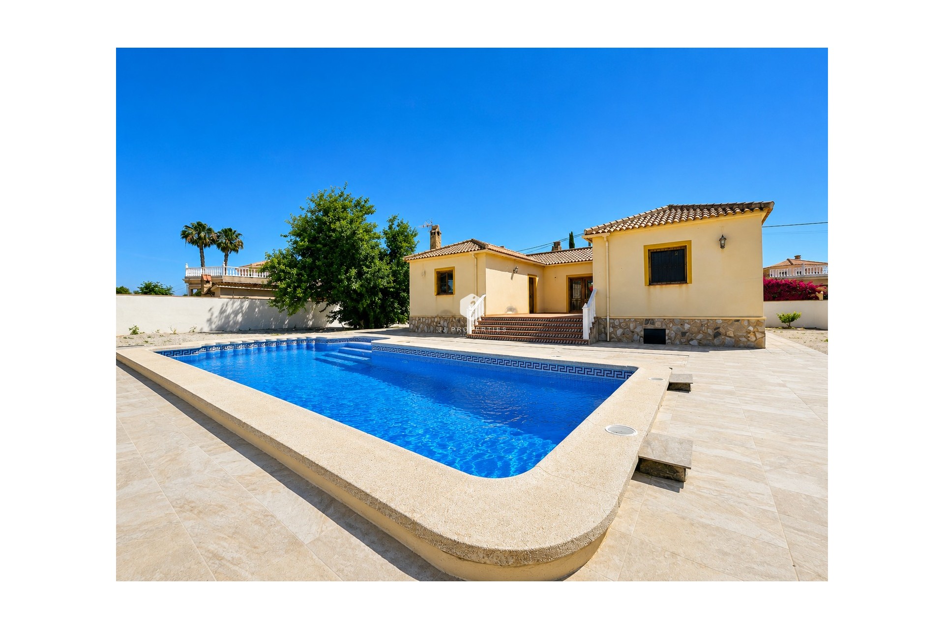 D'occasion - Villa -
Catral - Costa Blanca