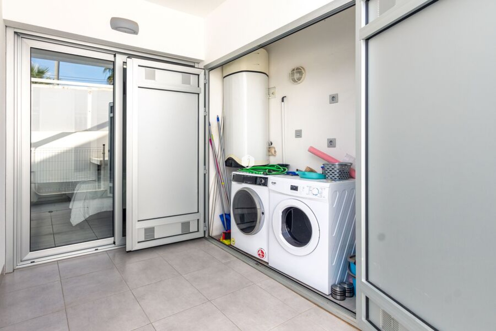 D'occasion - Villa -
Daya Vieja - Costa Blanca