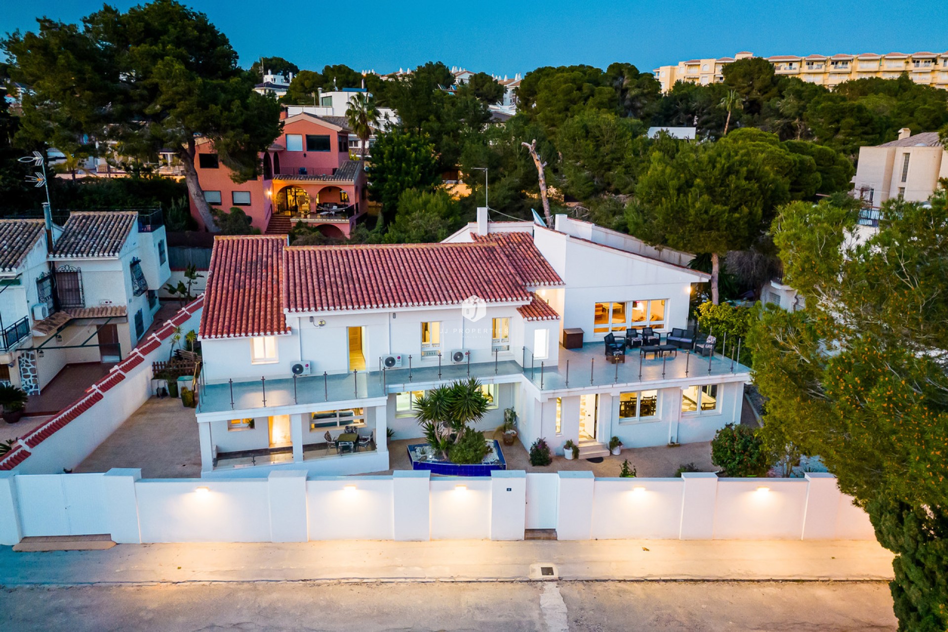 D'occasion - Villa -
Dehesa de Campoamor - Costa Blanca