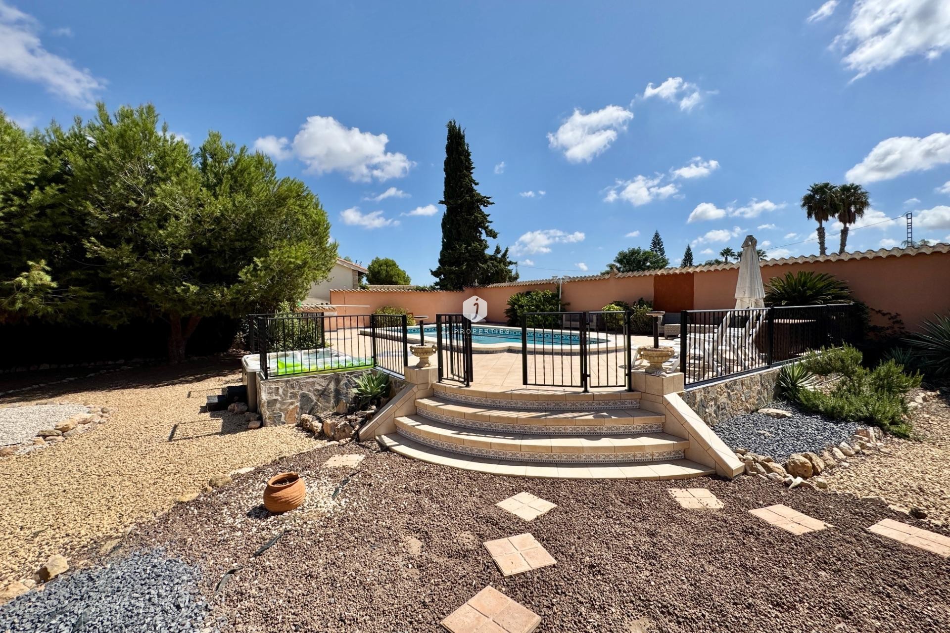 D'occasion - Villa -
Dolores - Cmno. Escorredor