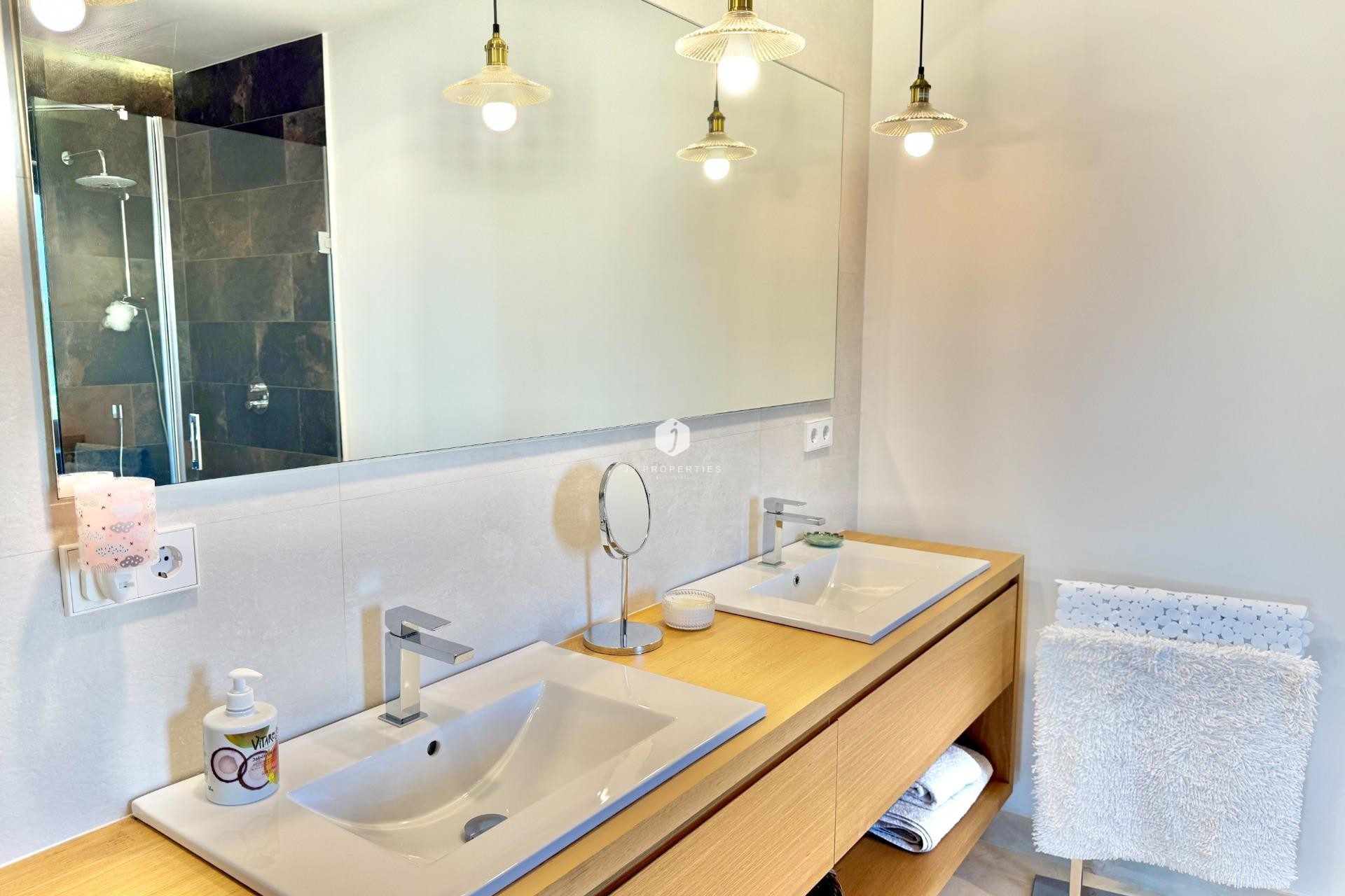 D'occasion - Villa -
Dolores - Comunidad Valenciana