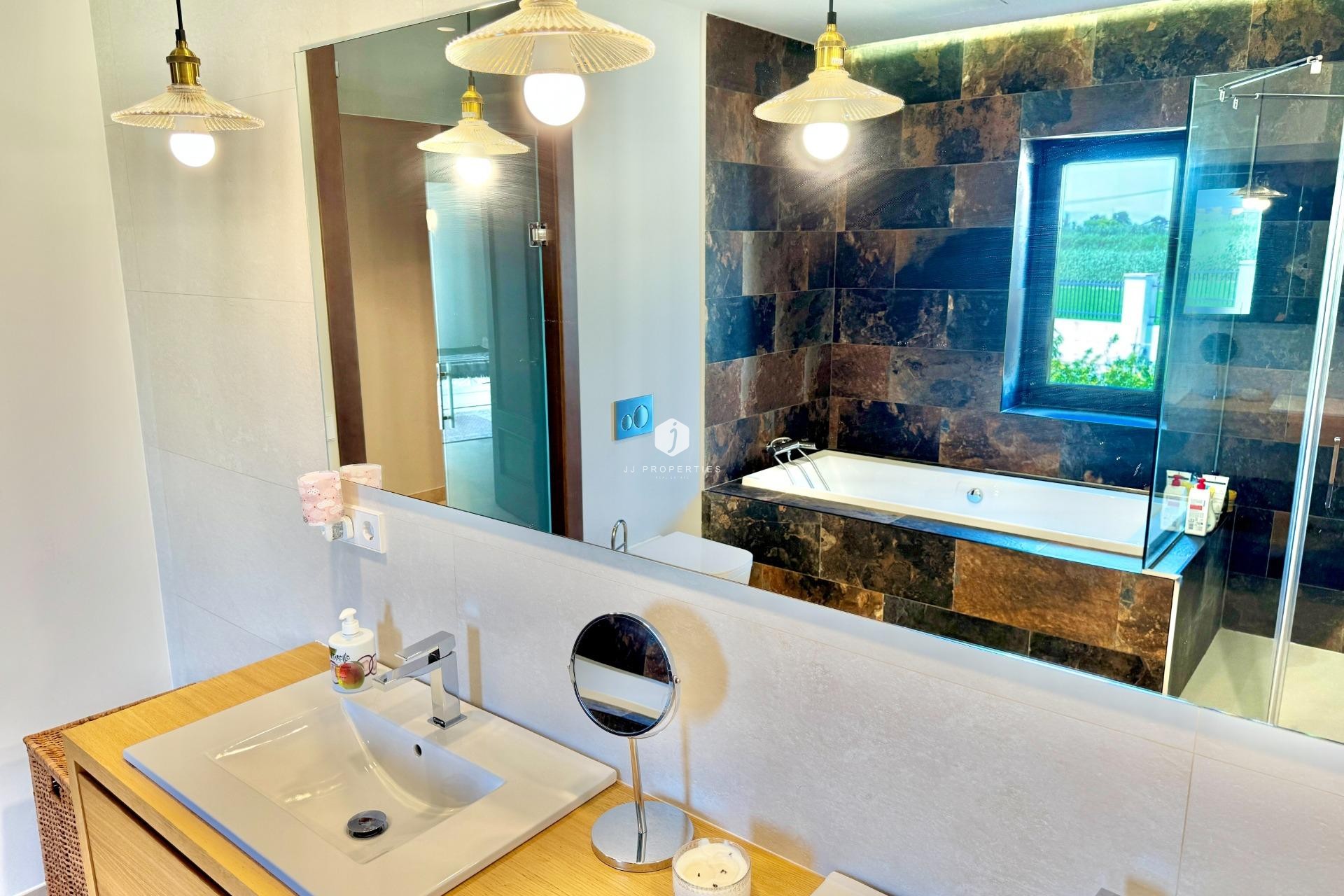 D'occasion - Villa -
Dolores - Comunidad Valenciana