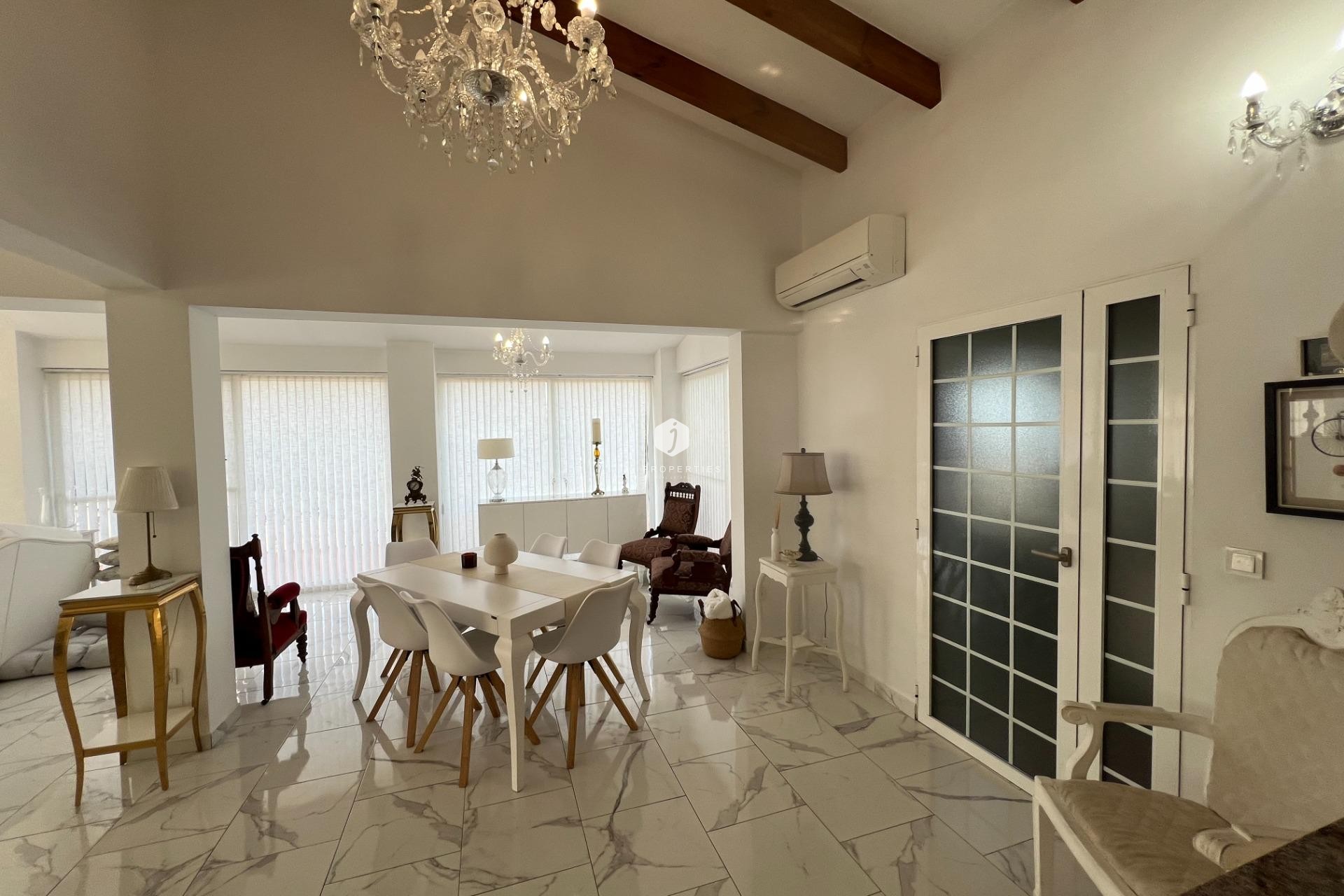 D'occasion - Villa -
Dolores - Comunidad Valenciana