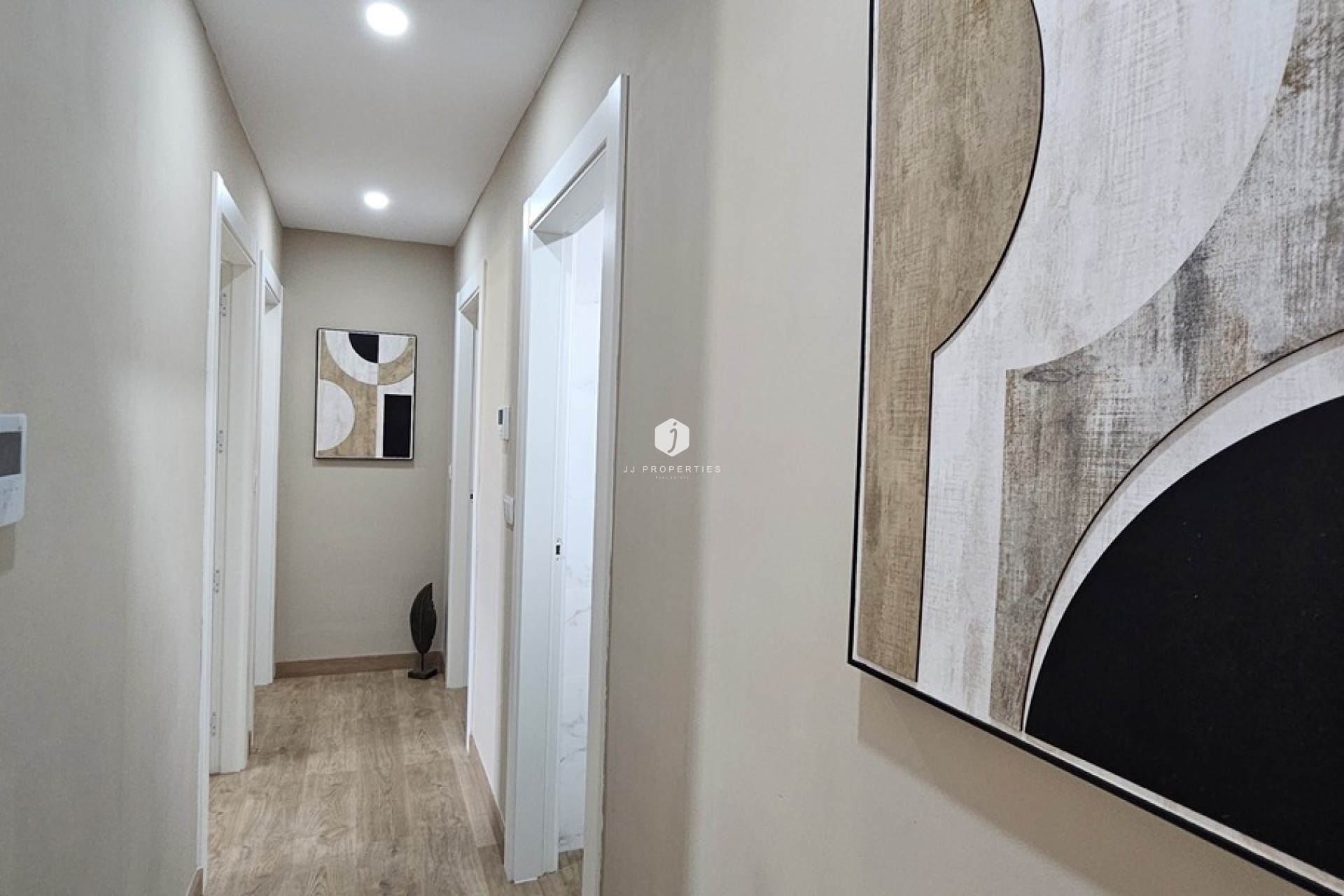 D'occasion - Villa -
Dolores - Sector 4