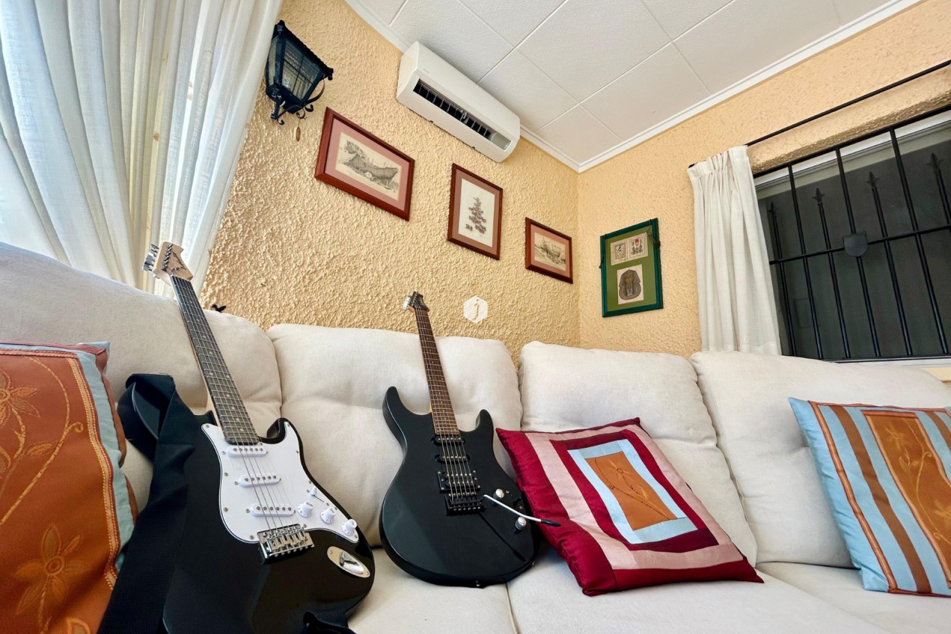 D'occasion - Villa -
El Chaparral - Inland