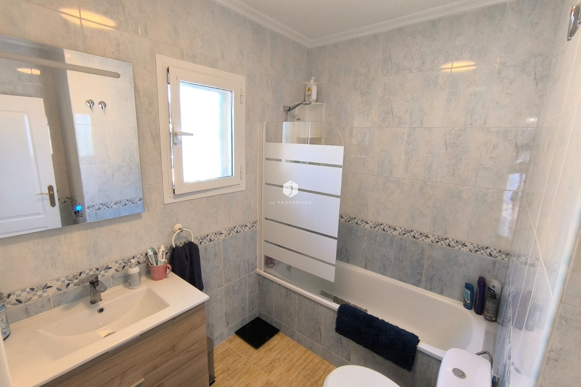 D'occasion - Villa -
El Raso - Costa Blanca