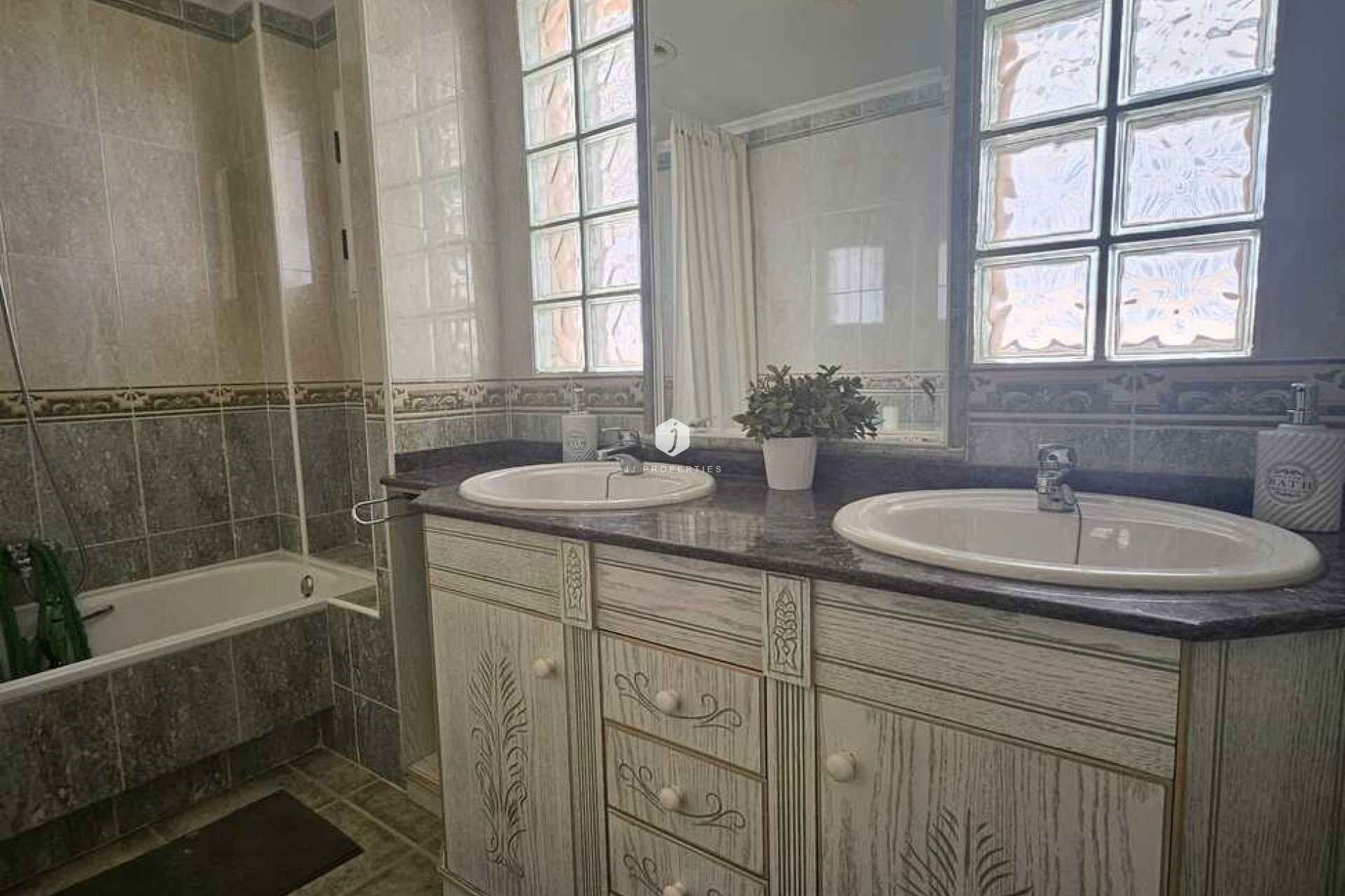 D'occasion - Villa -
Guardamar del Segura - Campomar