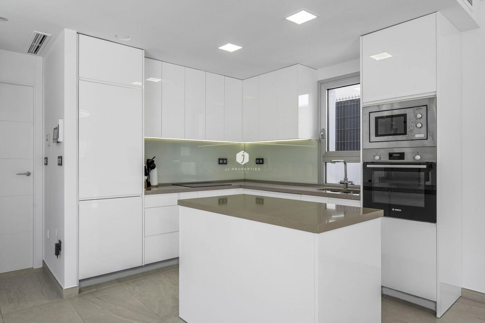 D'occasion - Villa -
Guardamar del Segura - Costa Blanca