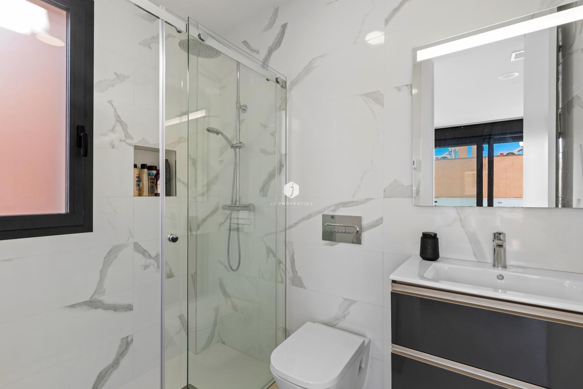 D'occasion - Villa -
Guardamar del Segura - Guardamar