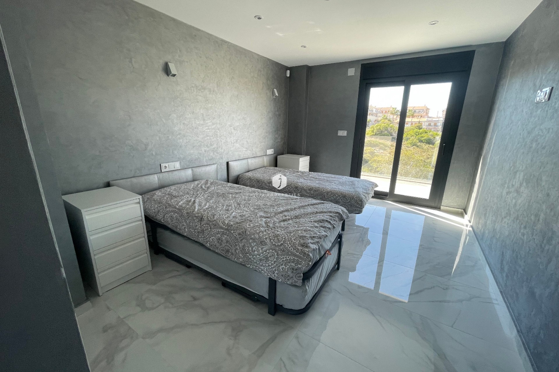 D'occasion - Villa -
La Mata - Costa Blanca