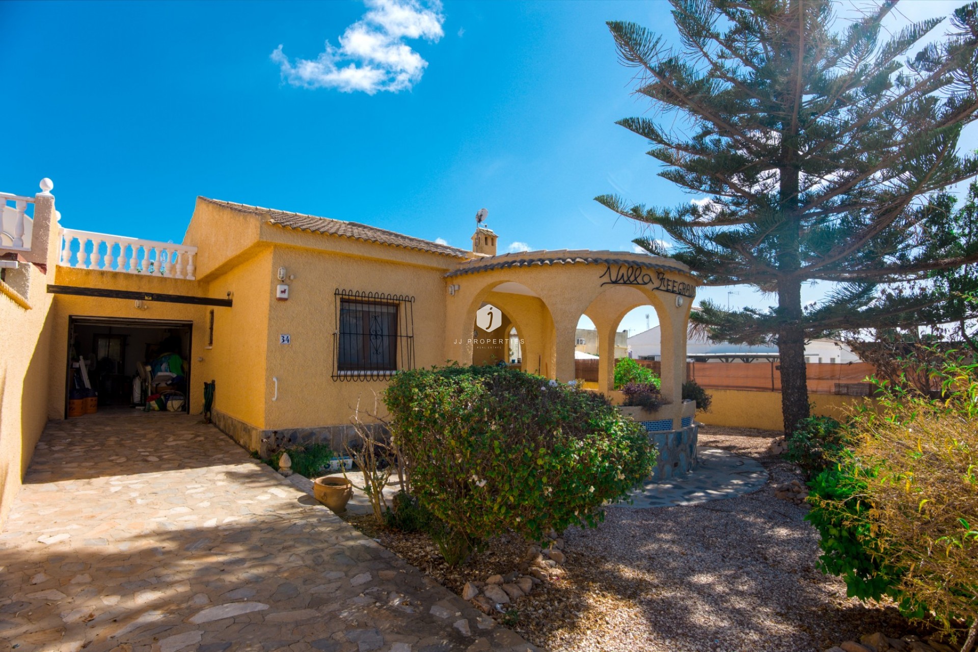 D'occasion - Villa -
La Siesta - Costa Blanca