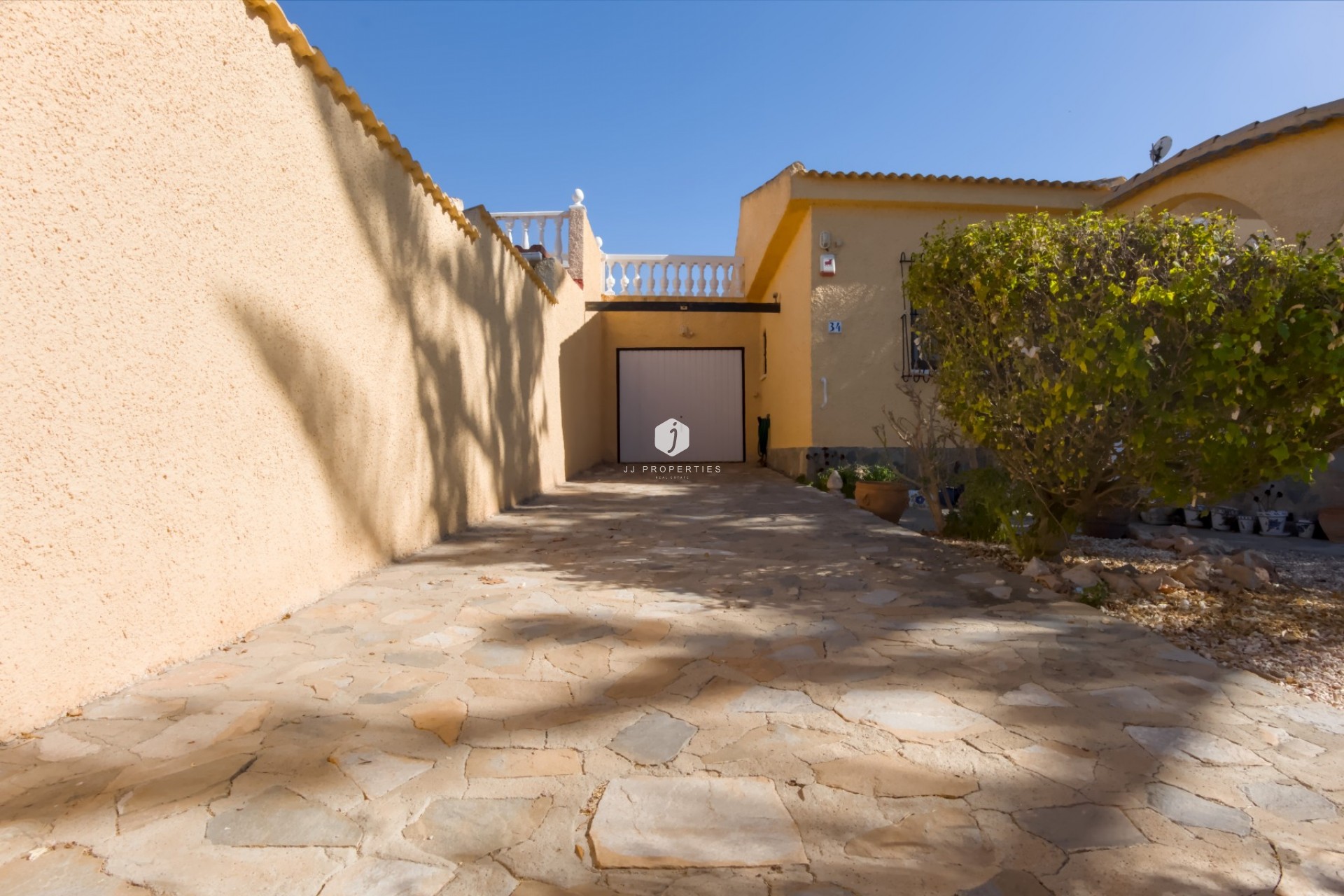 D'occasion - Villa -
La Siesta - Costa Blanca