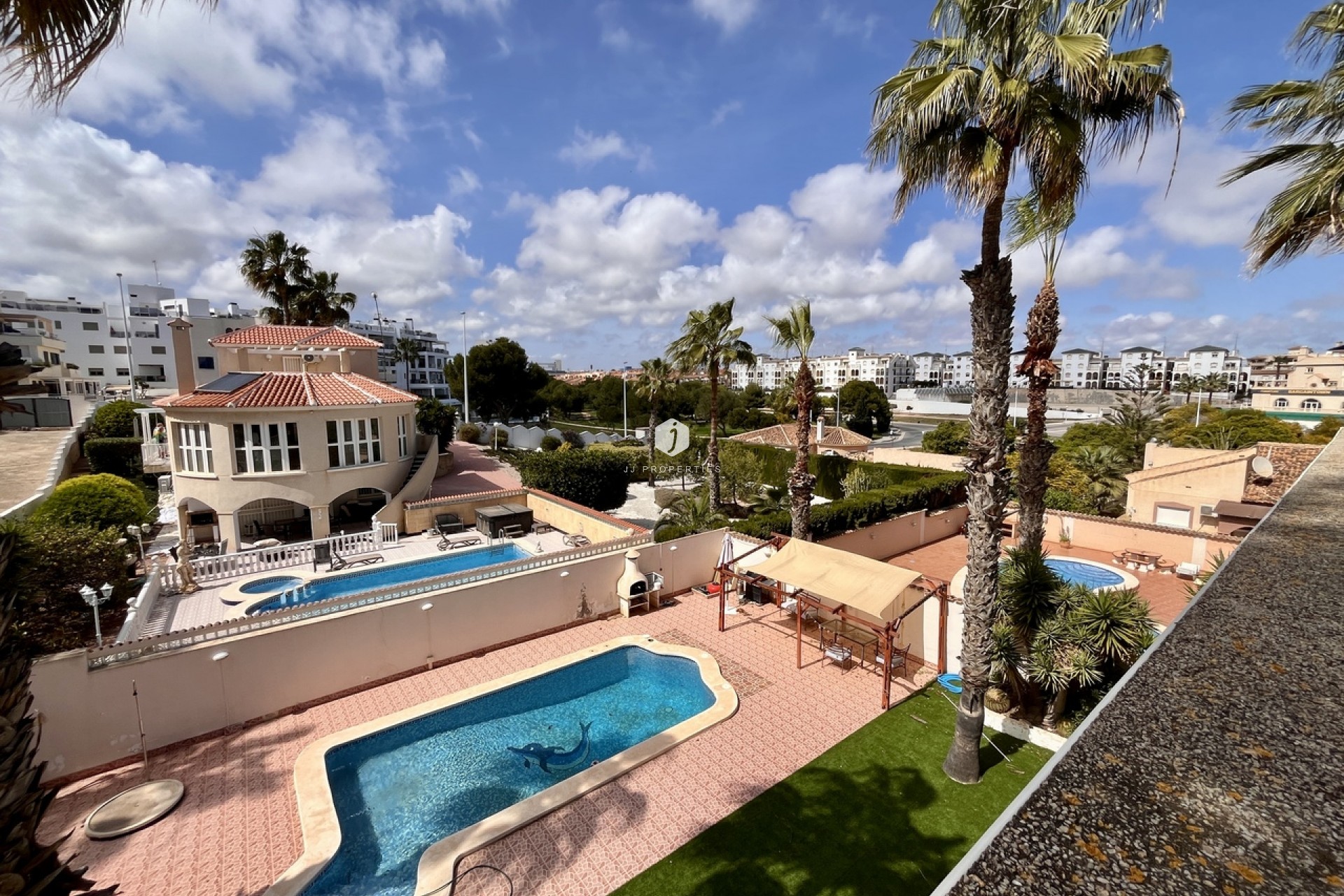 D'occasion - Villa -
La Zenia - Costa Blanca