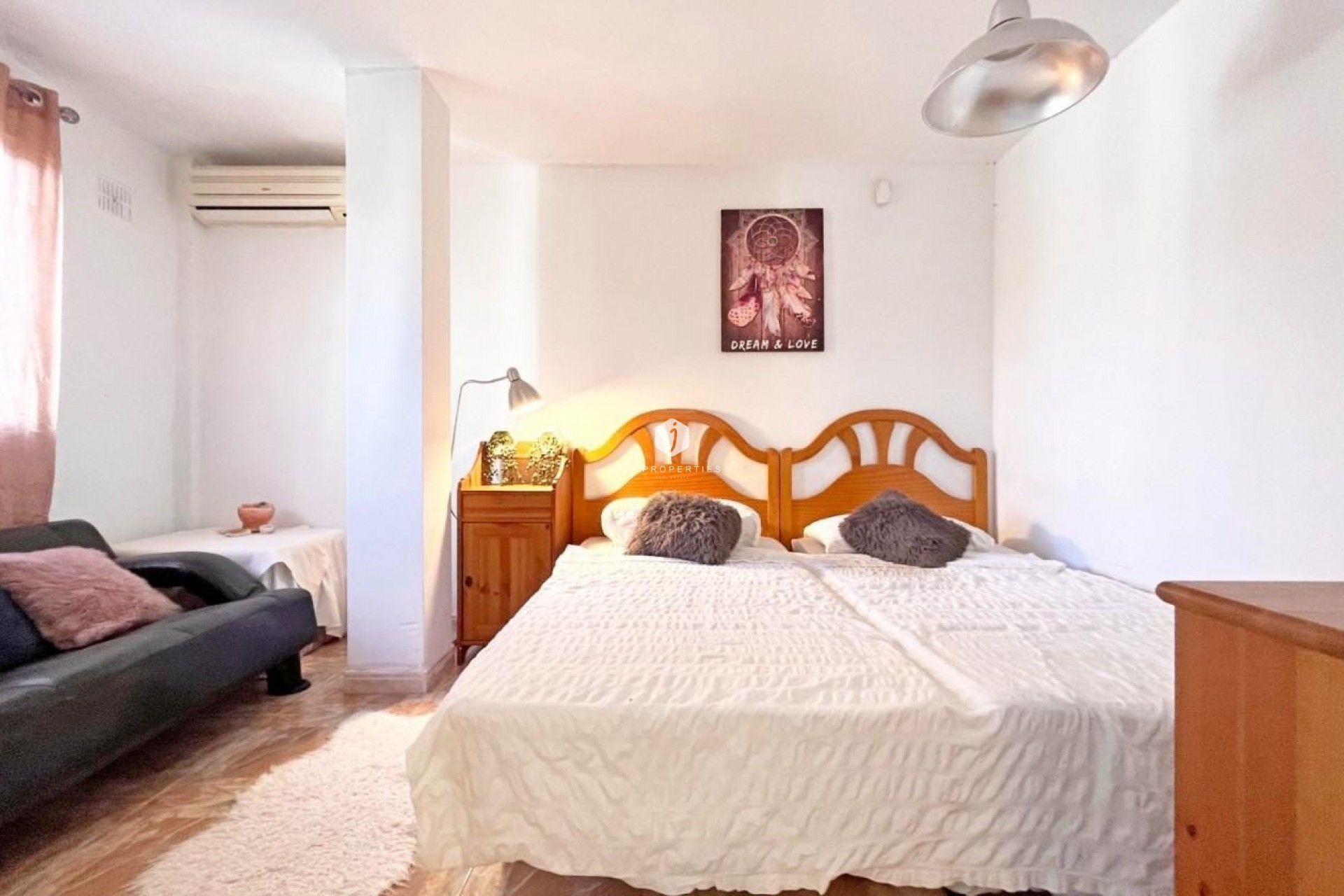 D'occasion - Villa -
La Zenia - Costa Blanca