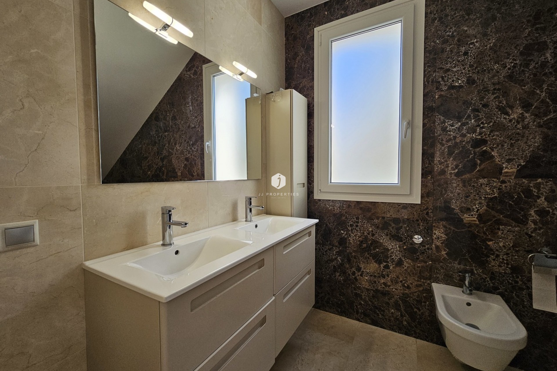 D'occasion - Villa -
La Zenia - Costa Blanca