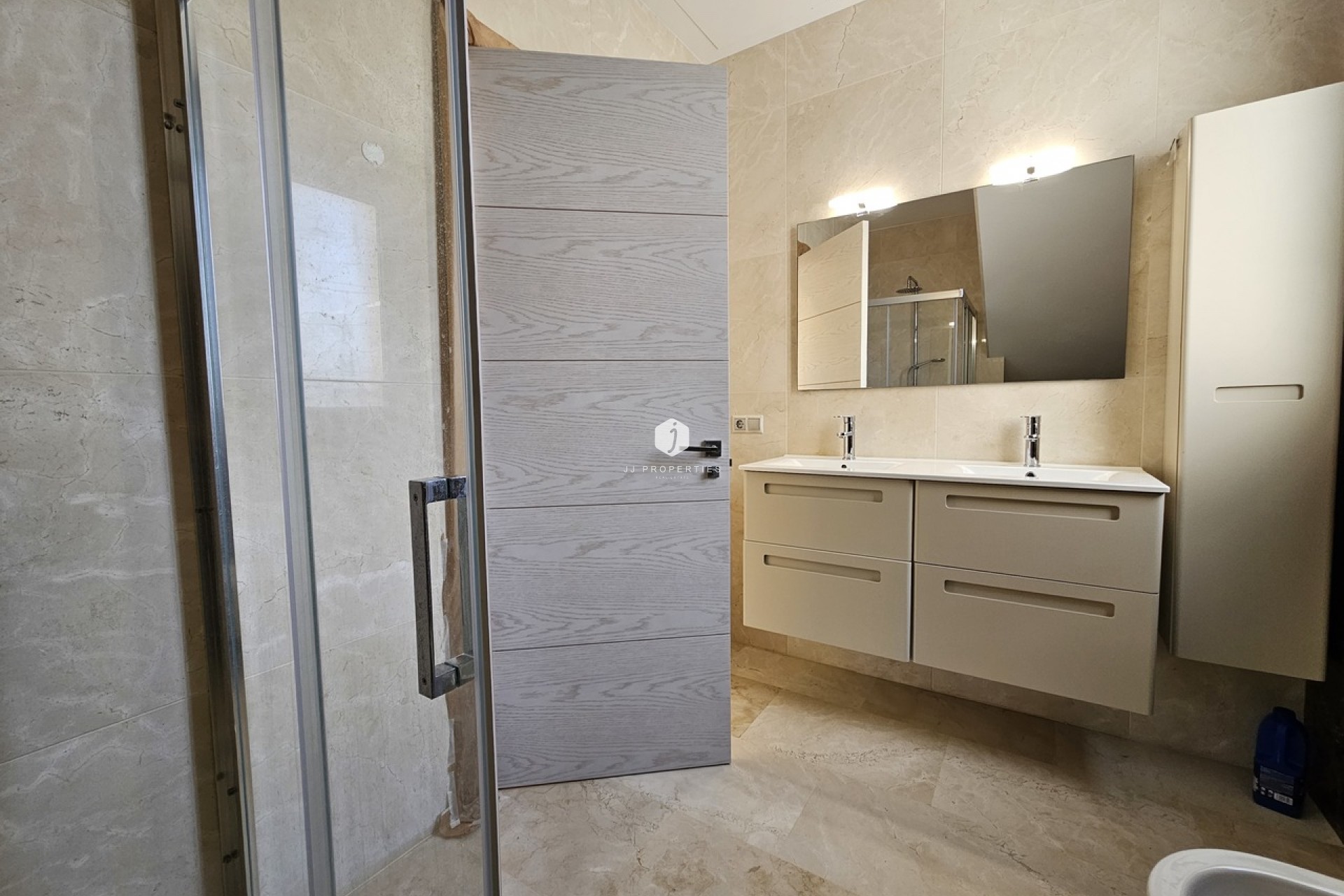 D'occasion - Villa -
La Zenia - Costa Blanca