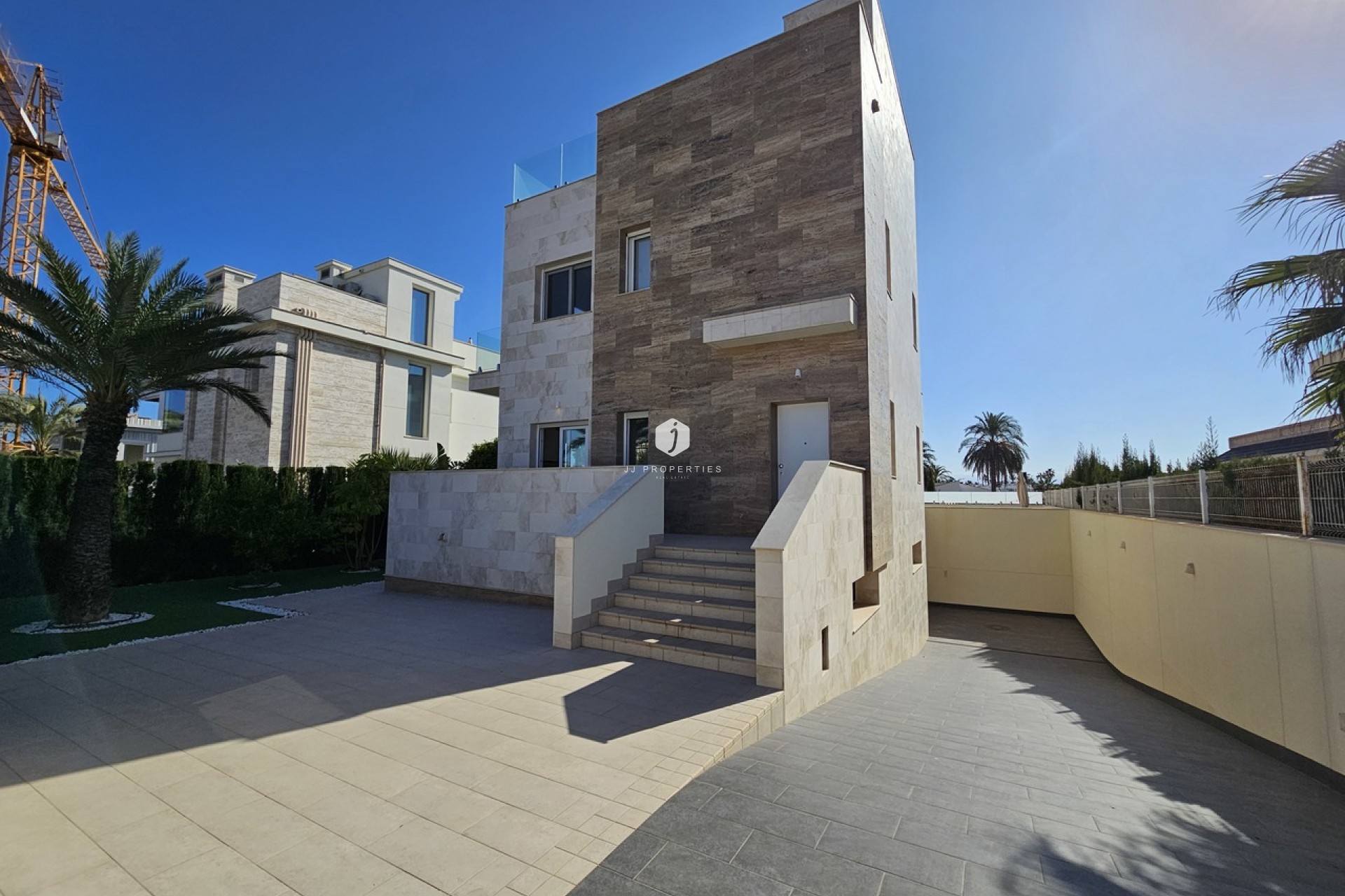 D'occasion - Villa -
La Zenia - Costa Blanca
