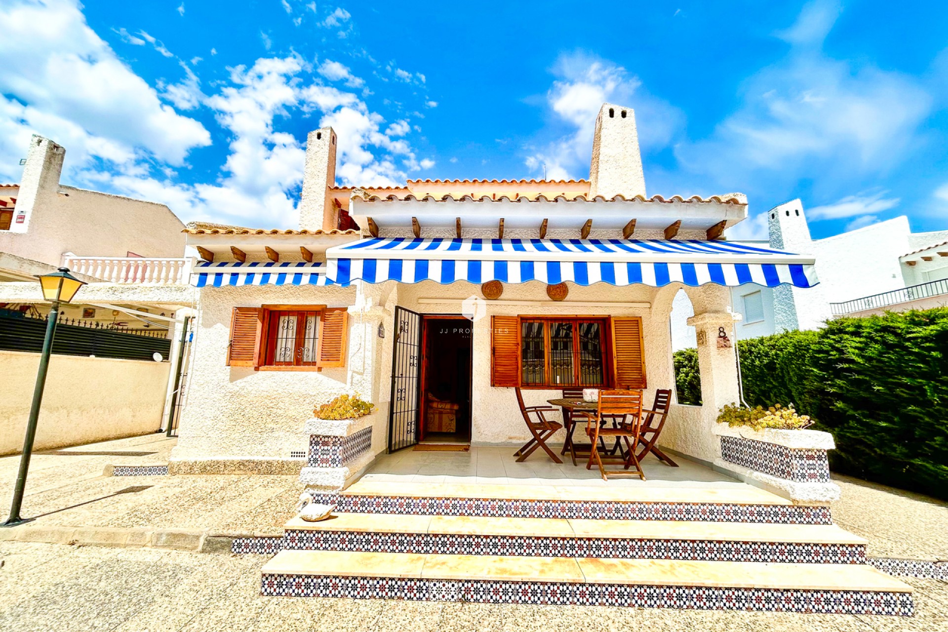 D'occasion - Villa -
La Zenia - Costa Blanca