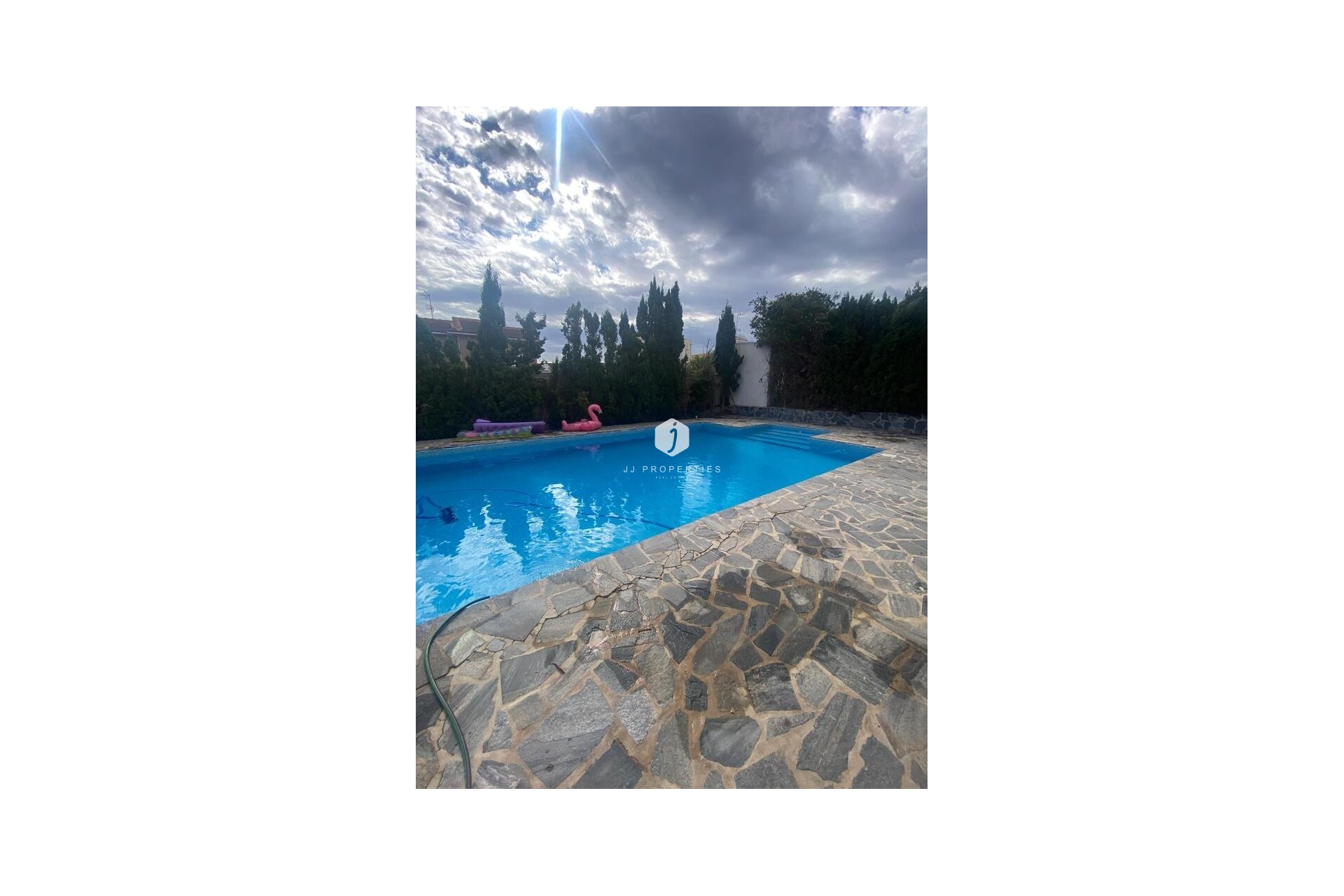 D'occasion - Villa -
Los Balcones - Costa Blanca