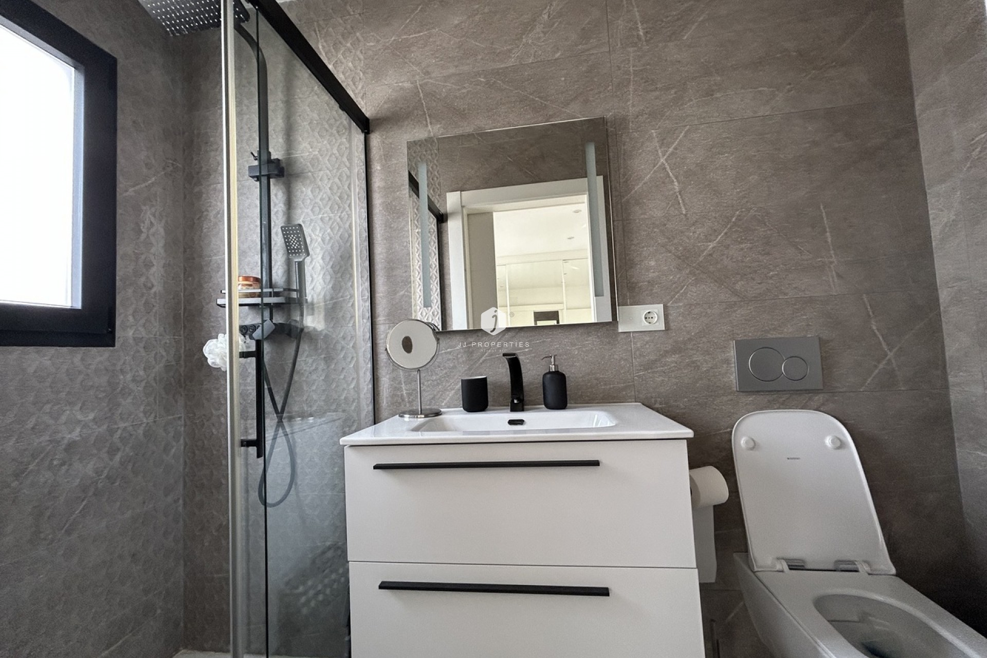 D'occasion - Villa -
Los Balcones - Costa Blanca