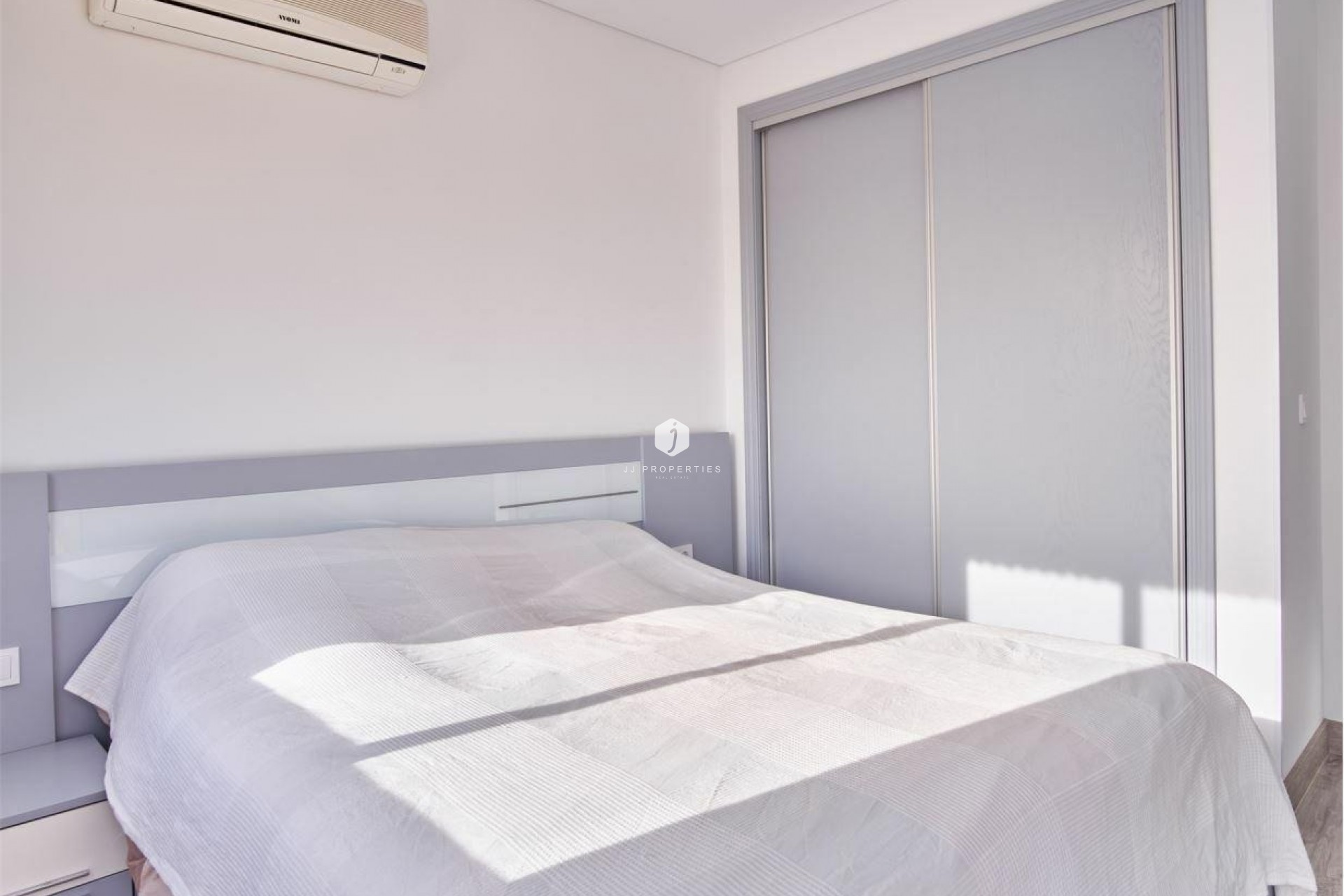 D'occasion - Villa -
Los Montesinos - Costa Blanca