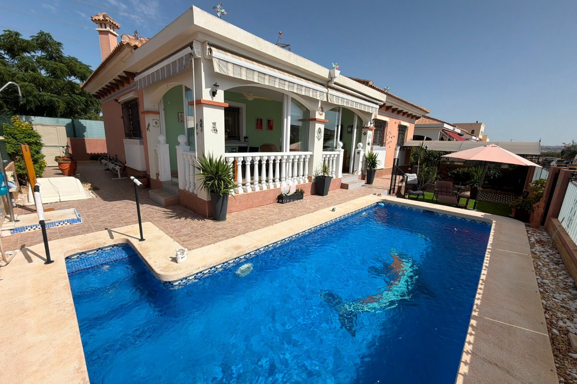 D'occasion - Villa -
Los Montesinos - Costa Blanca
