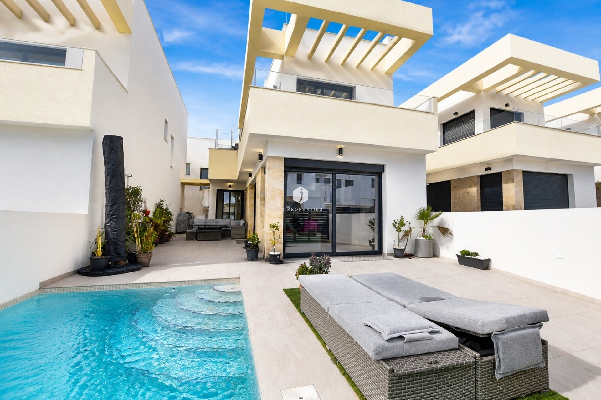 D'occasion - Villa -
Los Montesinos - Costa Blanca