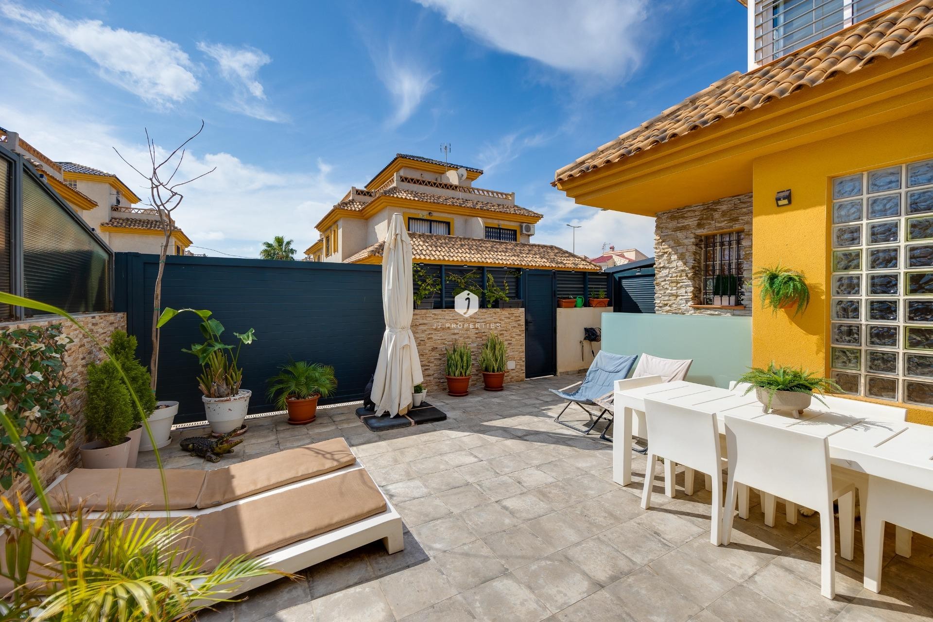 D'occasion - Villa -
Los Montesinos - La herrada