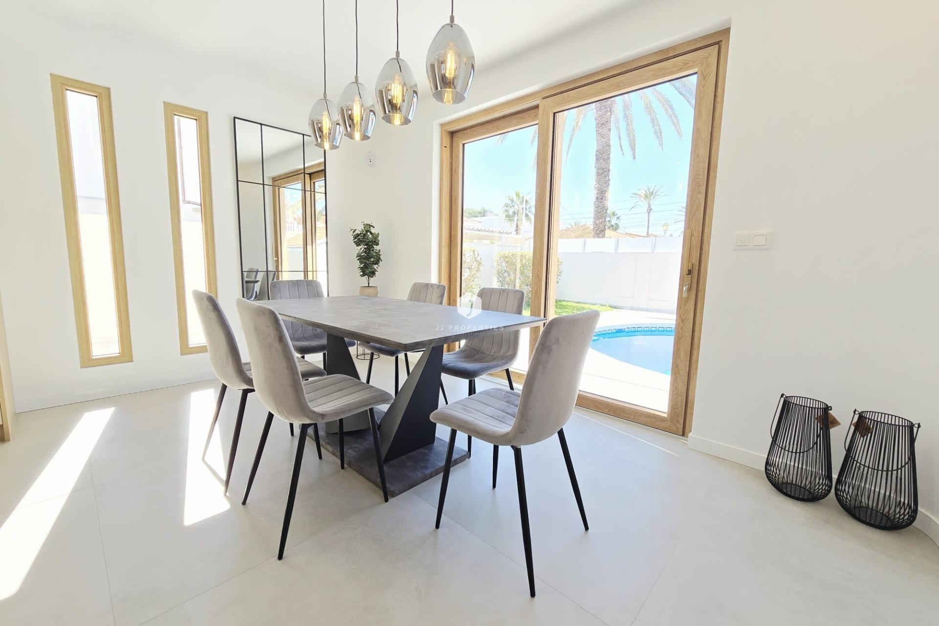D'occasion - Villa -
Orihuela Costa - Cabo Roig