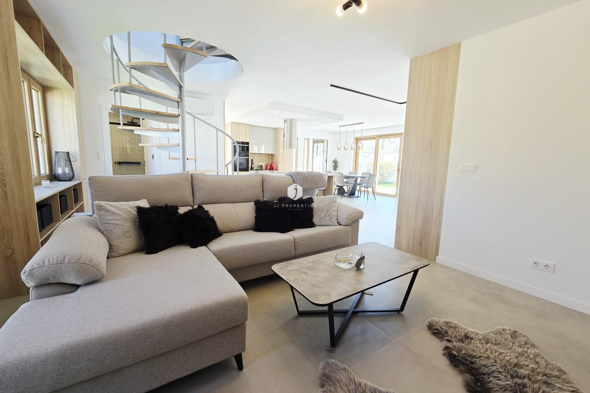 D'occasion - Villa -
Orihuela Costa - Cabo Roig