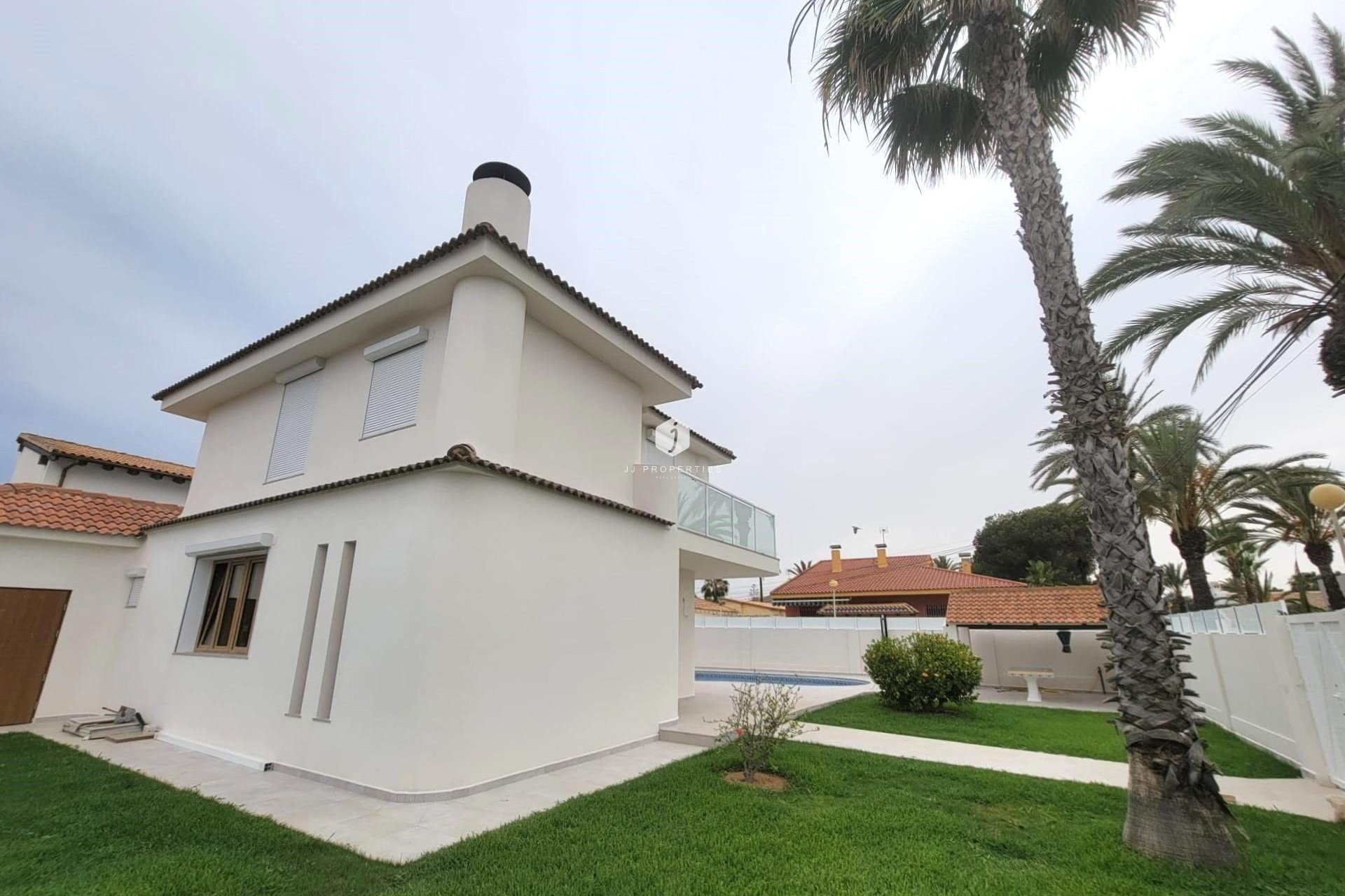 D'occasion - Villa -
Orihuela Costa - Cabo Roig