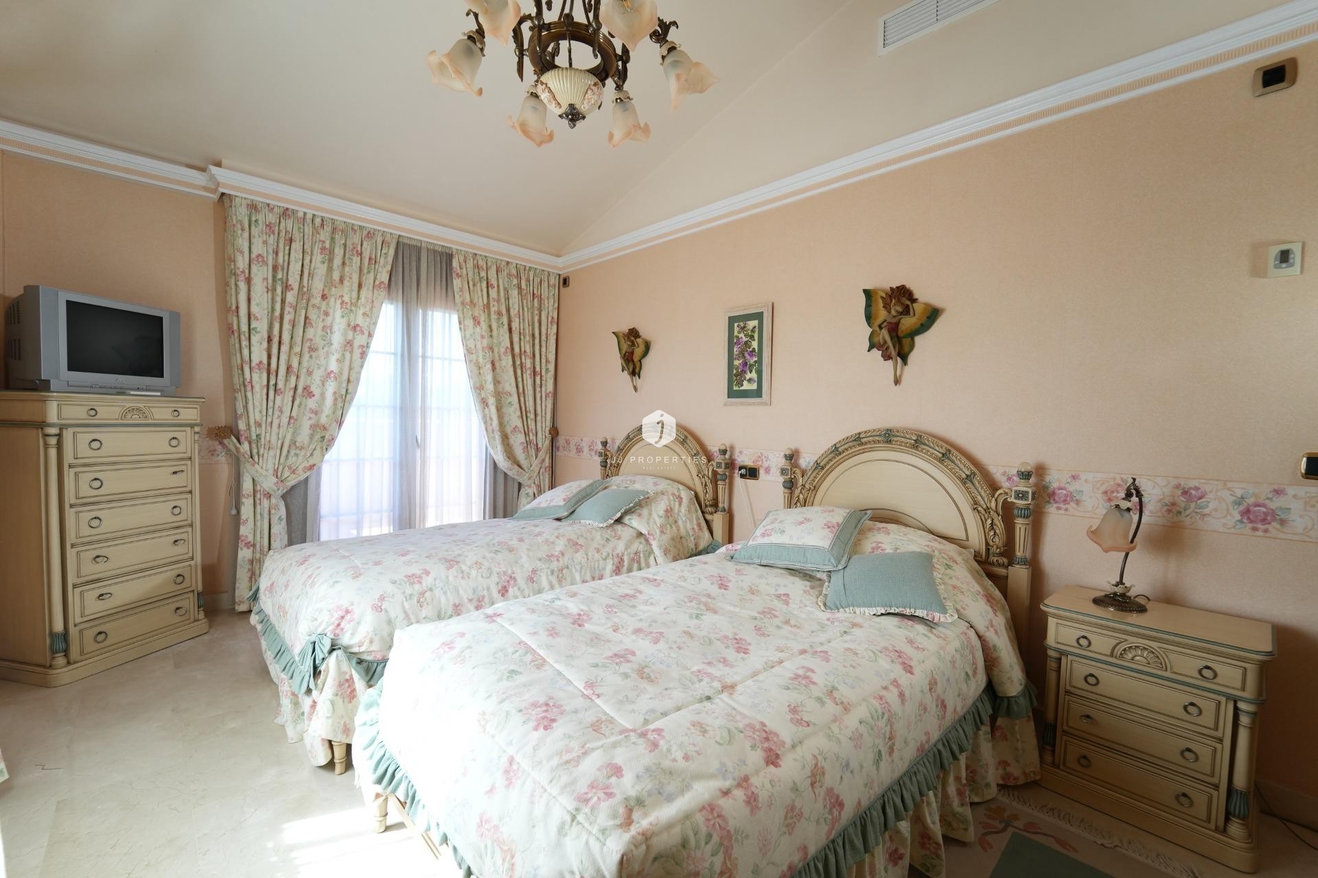 D'occasion - Villa -
Orihuela Costa - Campoamor