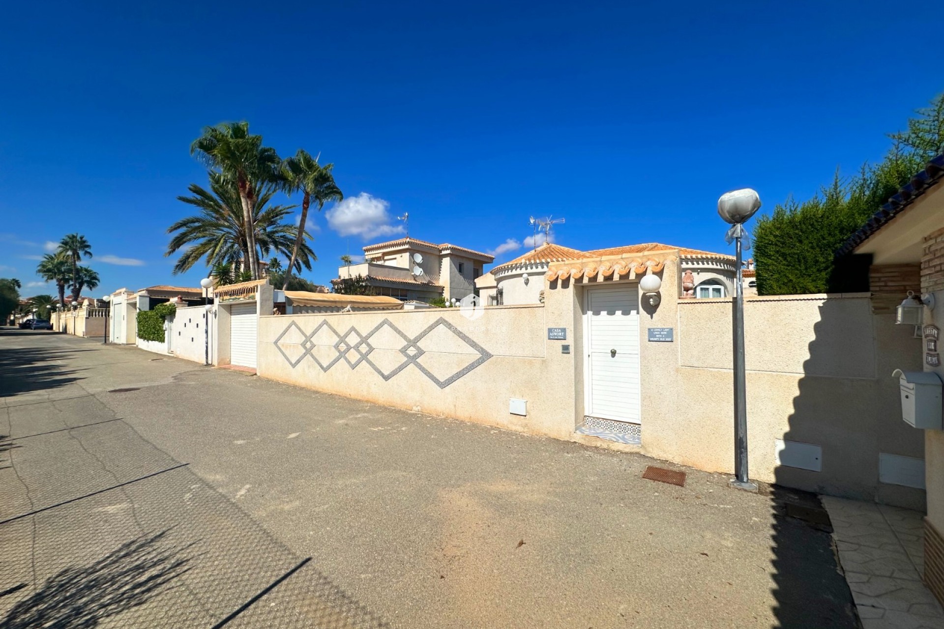 D'occasion - Villa -
Orihuela Costa - Costa Blanca