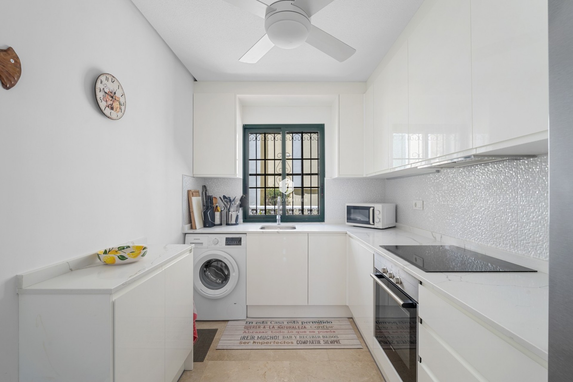 D'occasion - Villa -
Orihuela Costa - Costa Blanca