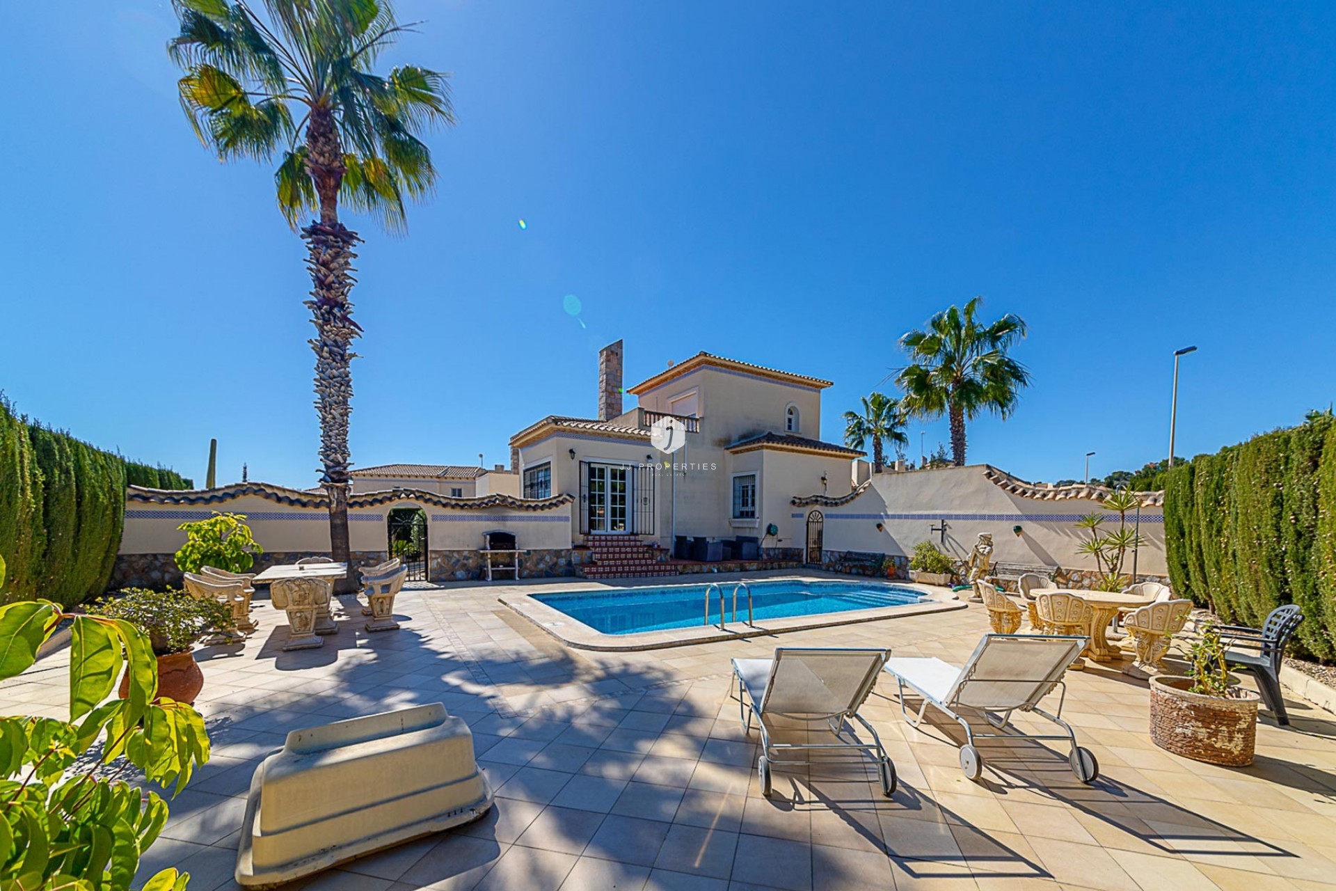 D'occasion - Villa -
Orihuela Costa - Costa Blanca