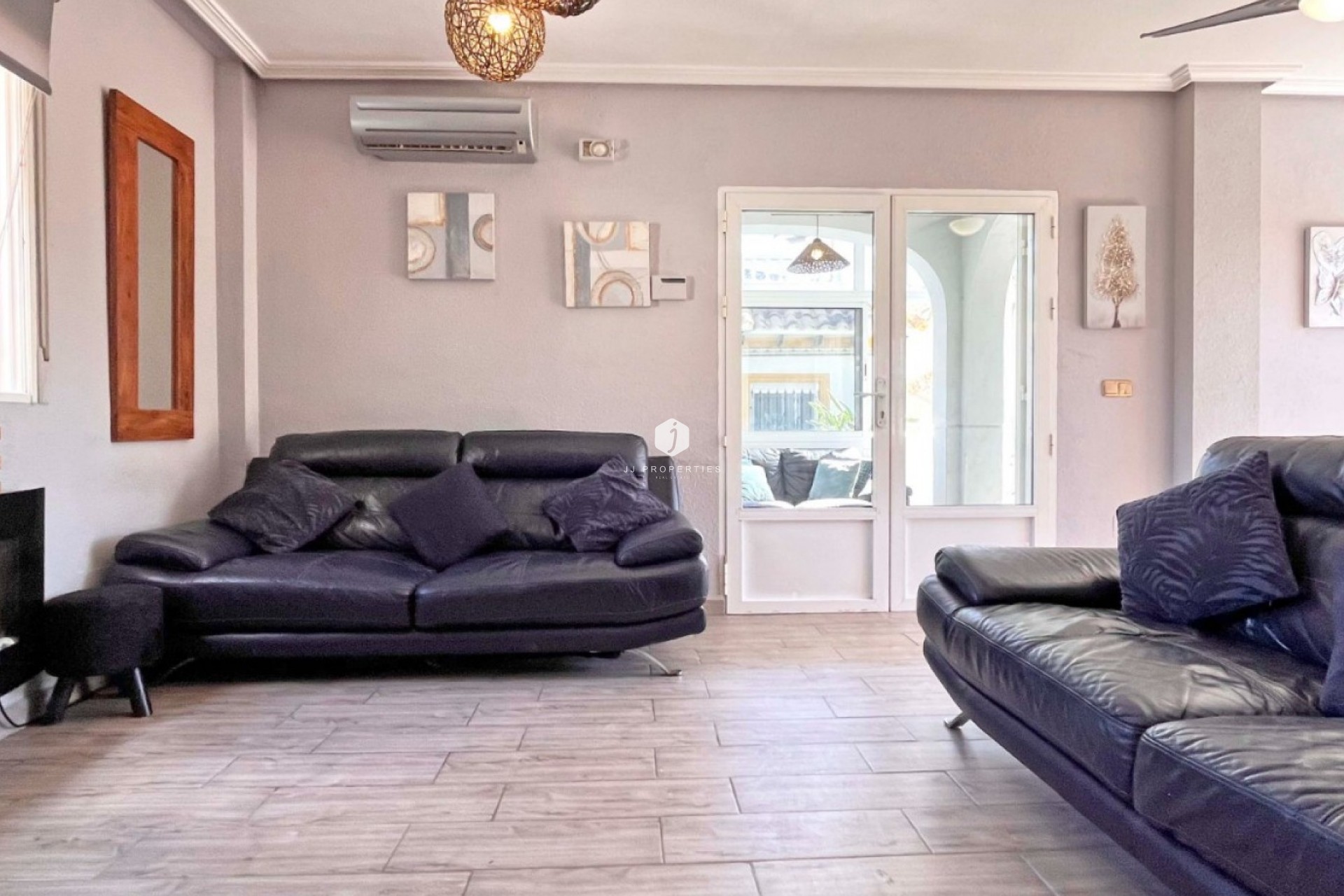 D'occasion - Villa -
Orihuela Costa - Costa Blanca